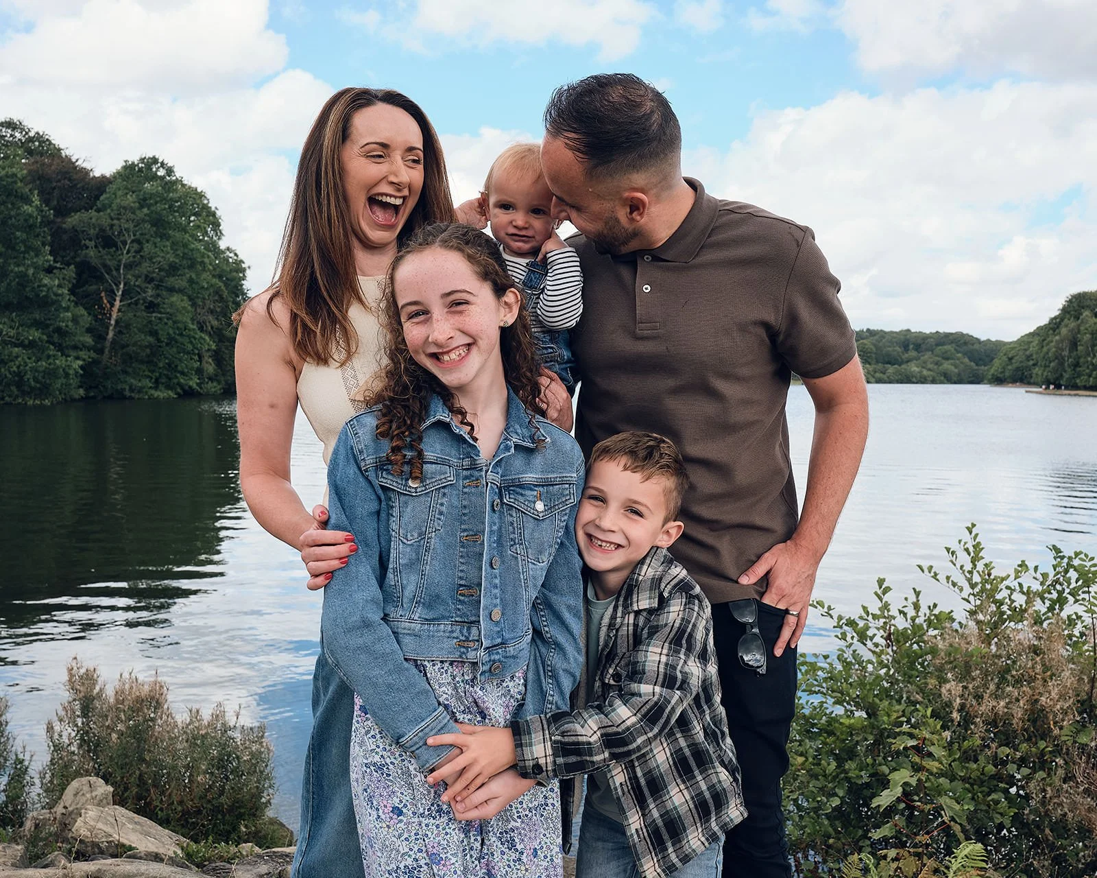 family-portrait-photographer-relaxed-leeds-yorkshire-1600-2973.JPG
