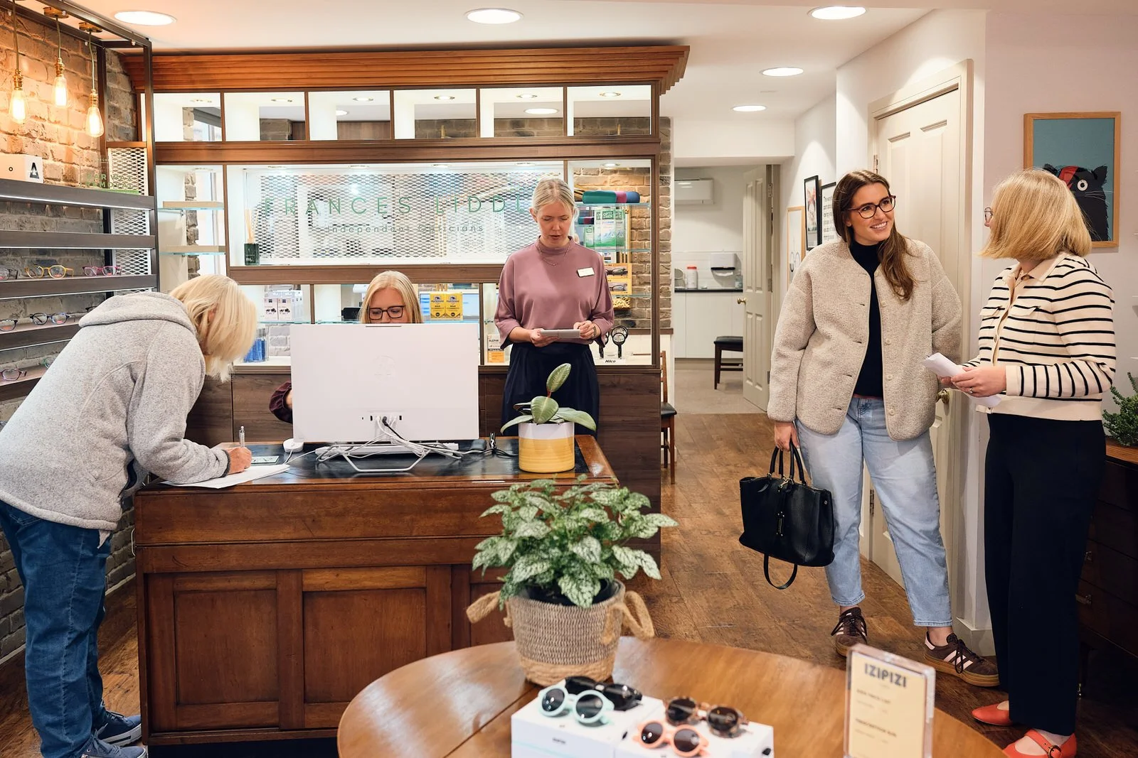 independent-business-photographer-yorkshire-optician-wetherby-1600-1416.JPG