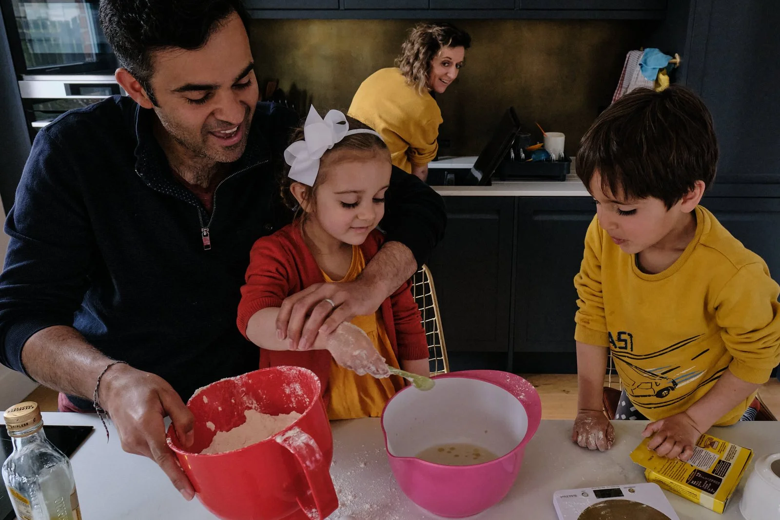 family_photography_yorkshire_uk_documentary_cooking.jpg