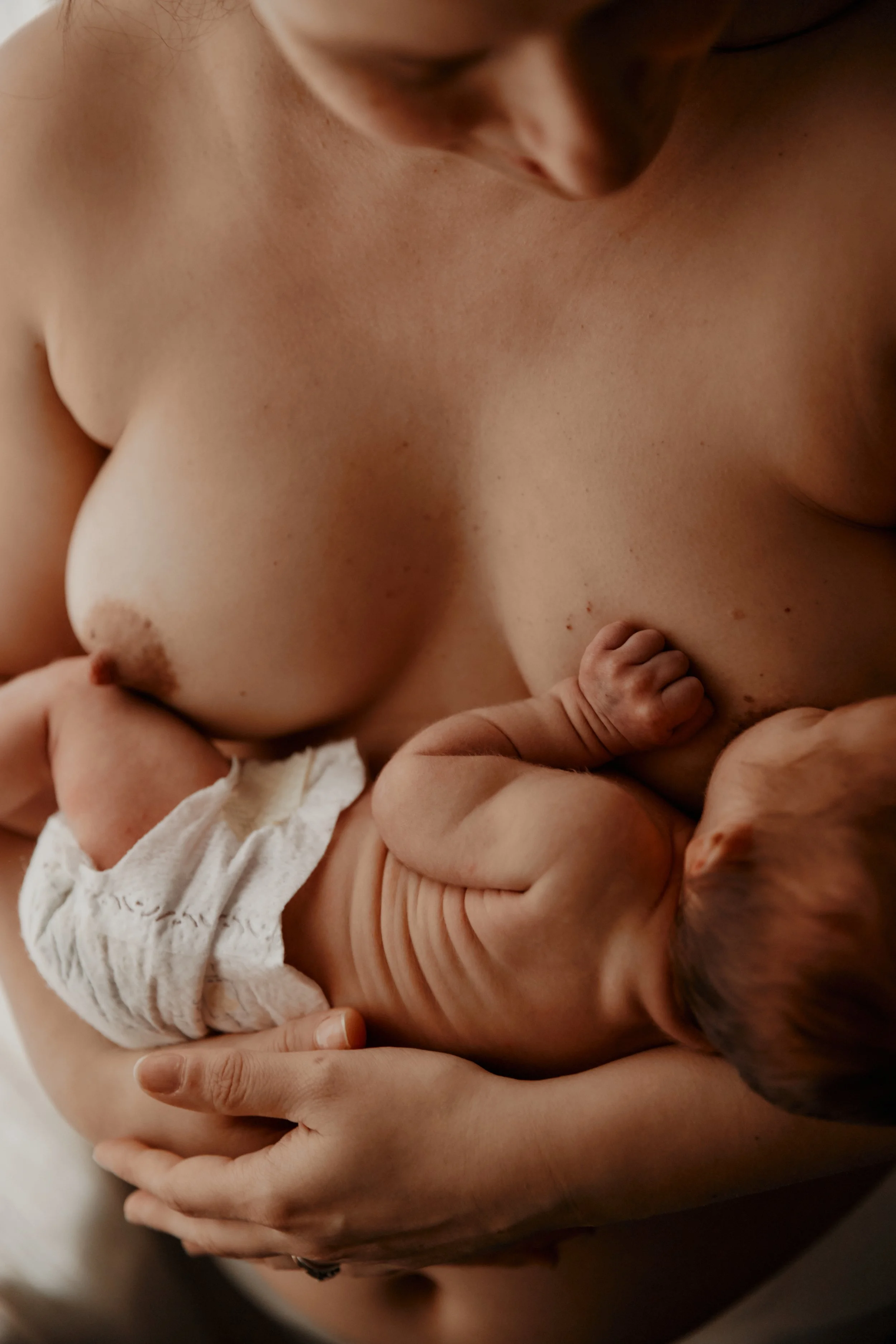 HAUTNAH_Lovis Trummer Photography_Saskias Wochenbett 314.jpg