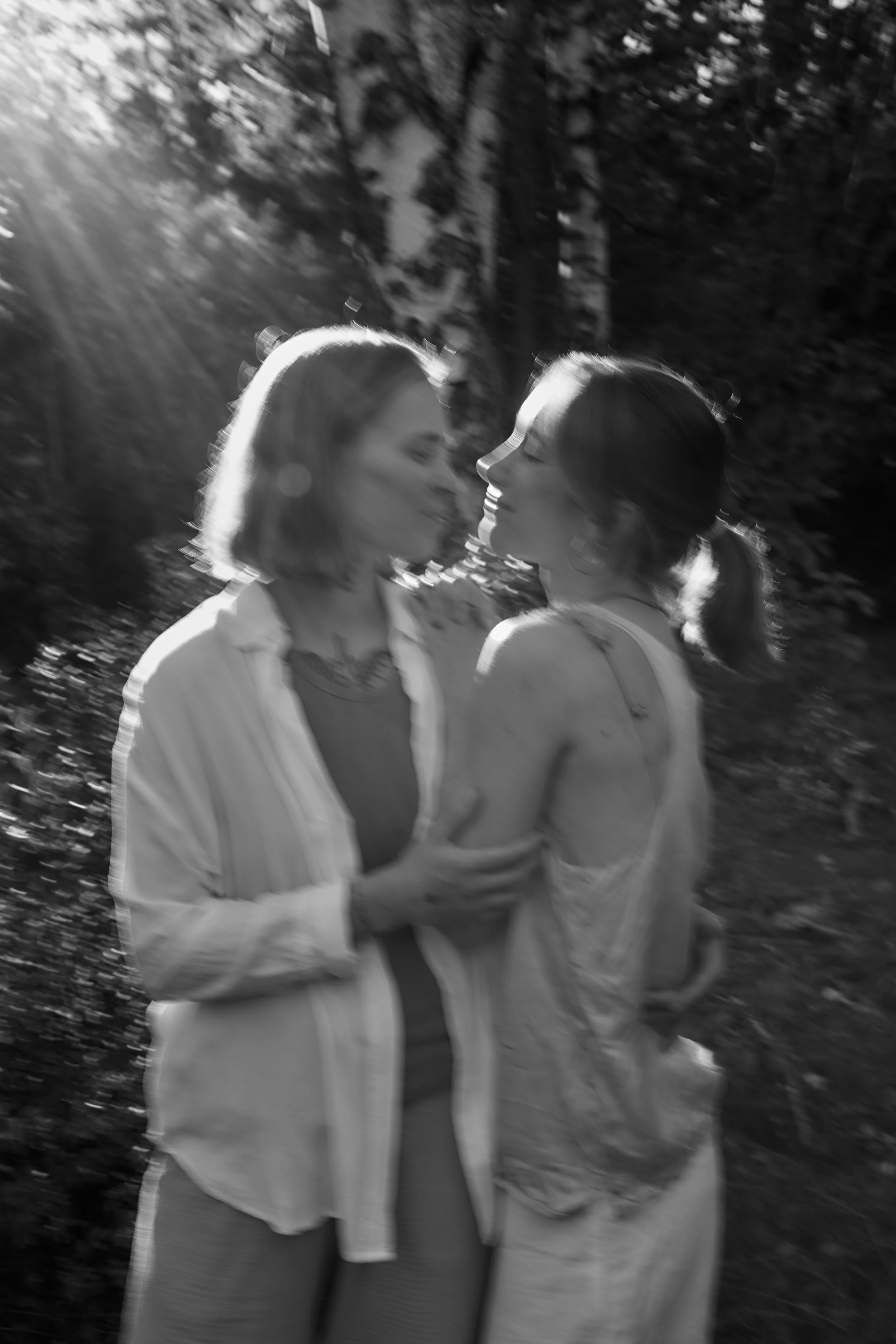 HAUTNAH_Lovis Trummer Photography_Katharina, Anna & Leo 131.jpg