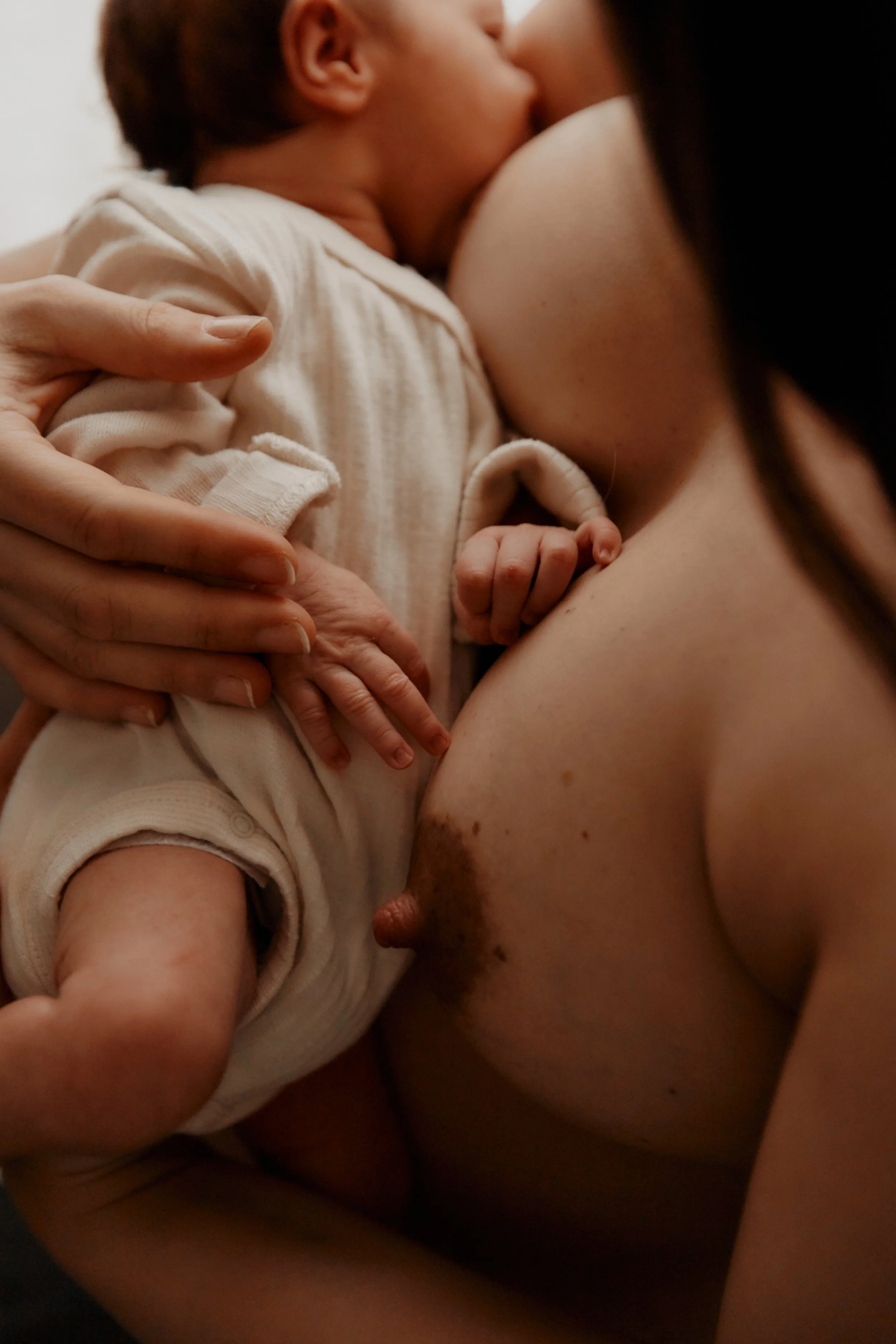 HAUTNAH_Lovis Trummer Photography_Saskias Wochenbett 142.jpg