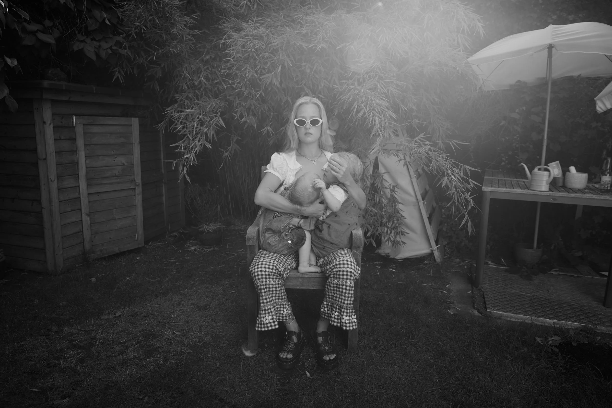 Mona mit 3 Motherhood by HAUTNAH Lovis Trummer Photography 171.jpg