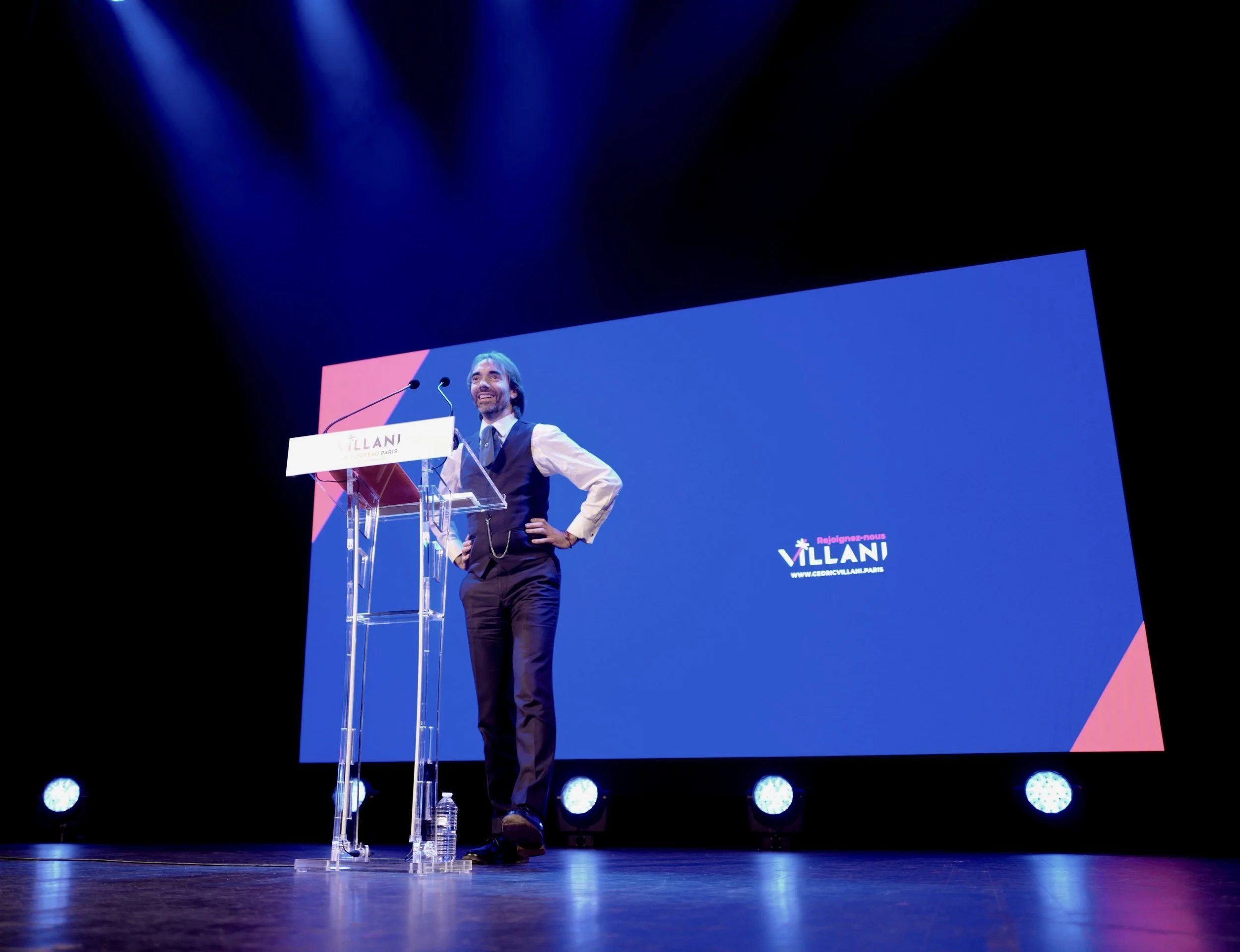 Premier Grand Meeting au Trianon, Paris 18