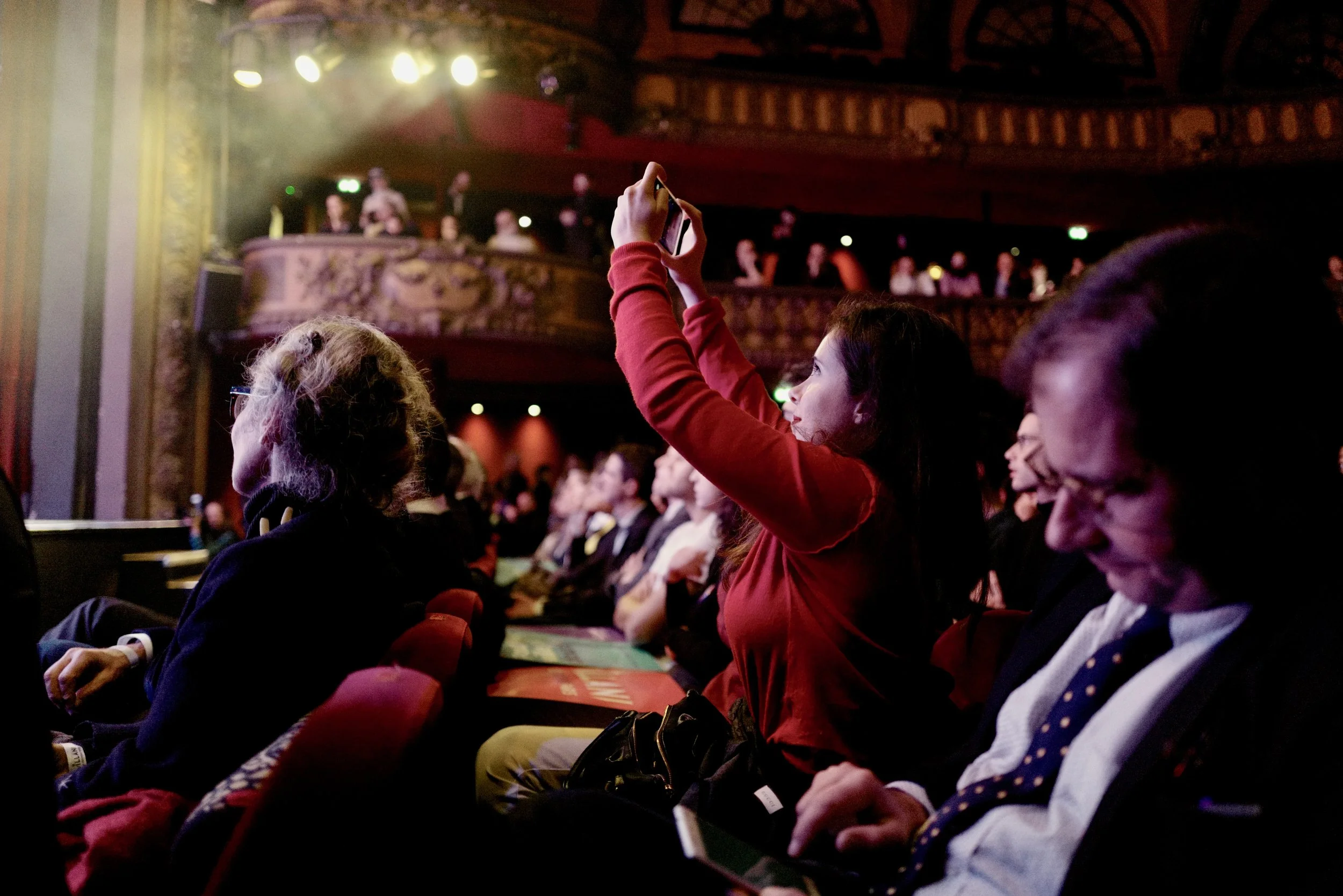 Premier Grand Meeting au Trianon, Paris 18