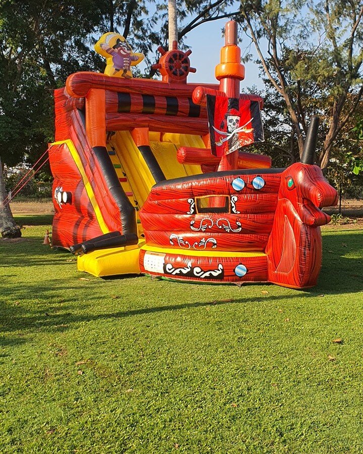 Yiannis Pirate ship has docked in Nightcliff for the first time #yiannisjumpingcastles #birthday #birthdaygirl #bouncehouse #WaterSlide #birthdayboy #jumpingcastles #jumpingcastlesdarwin #pirateshipdarwin