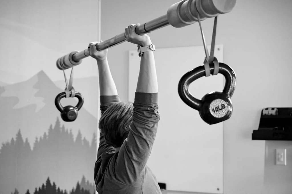 shoulder-stability-bandbell-kettlebell.jpg