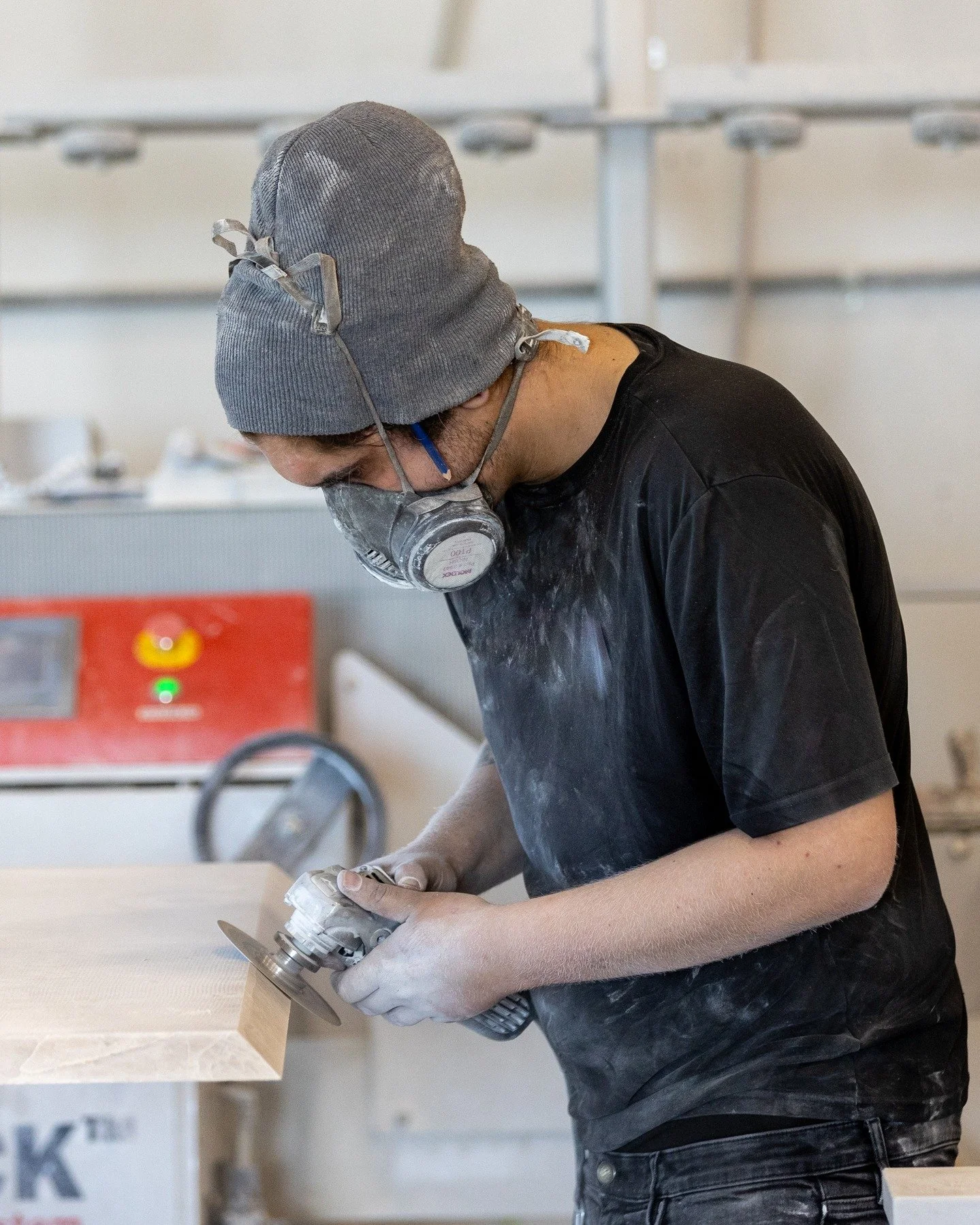 It's more than just a stone. 💎 It's a precise process.

At Stone Pro, we pour care into every step, ensuring your vision becomes a flawless reality:

📐 Template: Precise measurements.
🔨 Fabrication: Expert craftsmanship.
✨ Install: Seamless finish