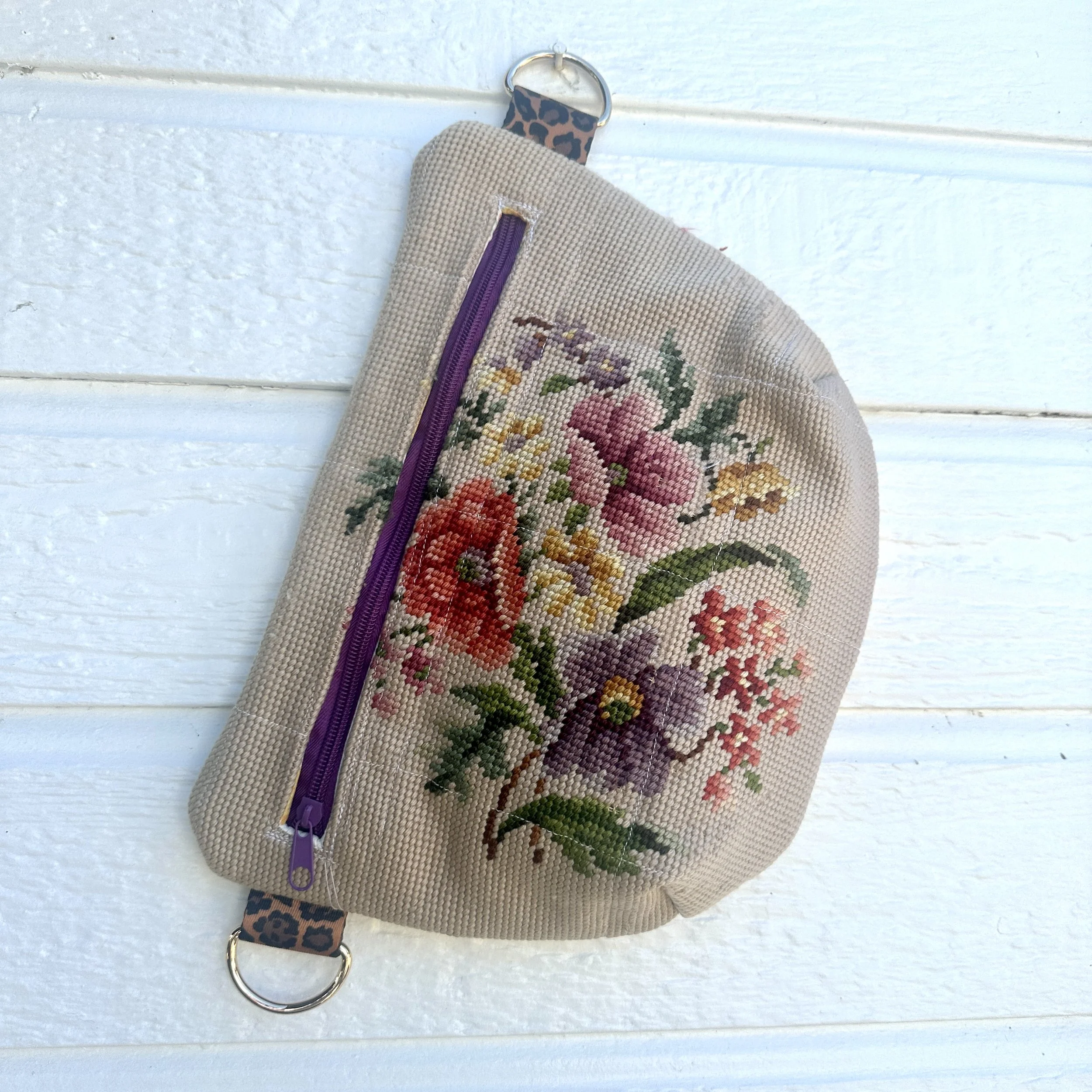 Vintage Needlepoint Tan Poppy Flowers  Bum Bag