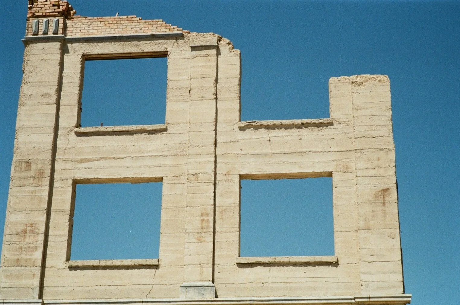 000026710020.jpg
