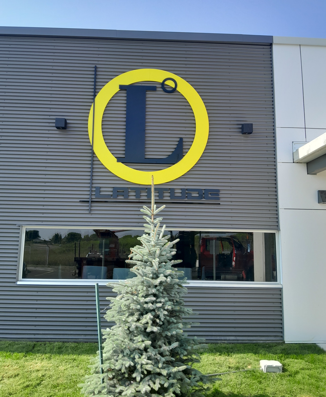 LATITUDE CUT ACRYLIC 1.png