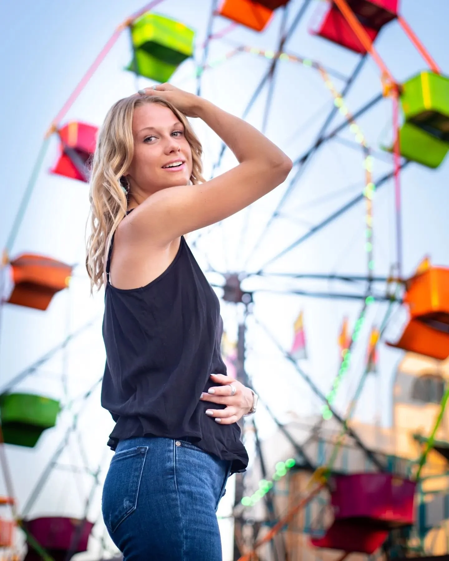 A sneakpeek at Mattee's senior session at the fair last week!

#senioryearmagazine #seniormuse #seniormodelmagazine #seniorluxe #seniorphotos #seniorphotographer #centralpaphotographer