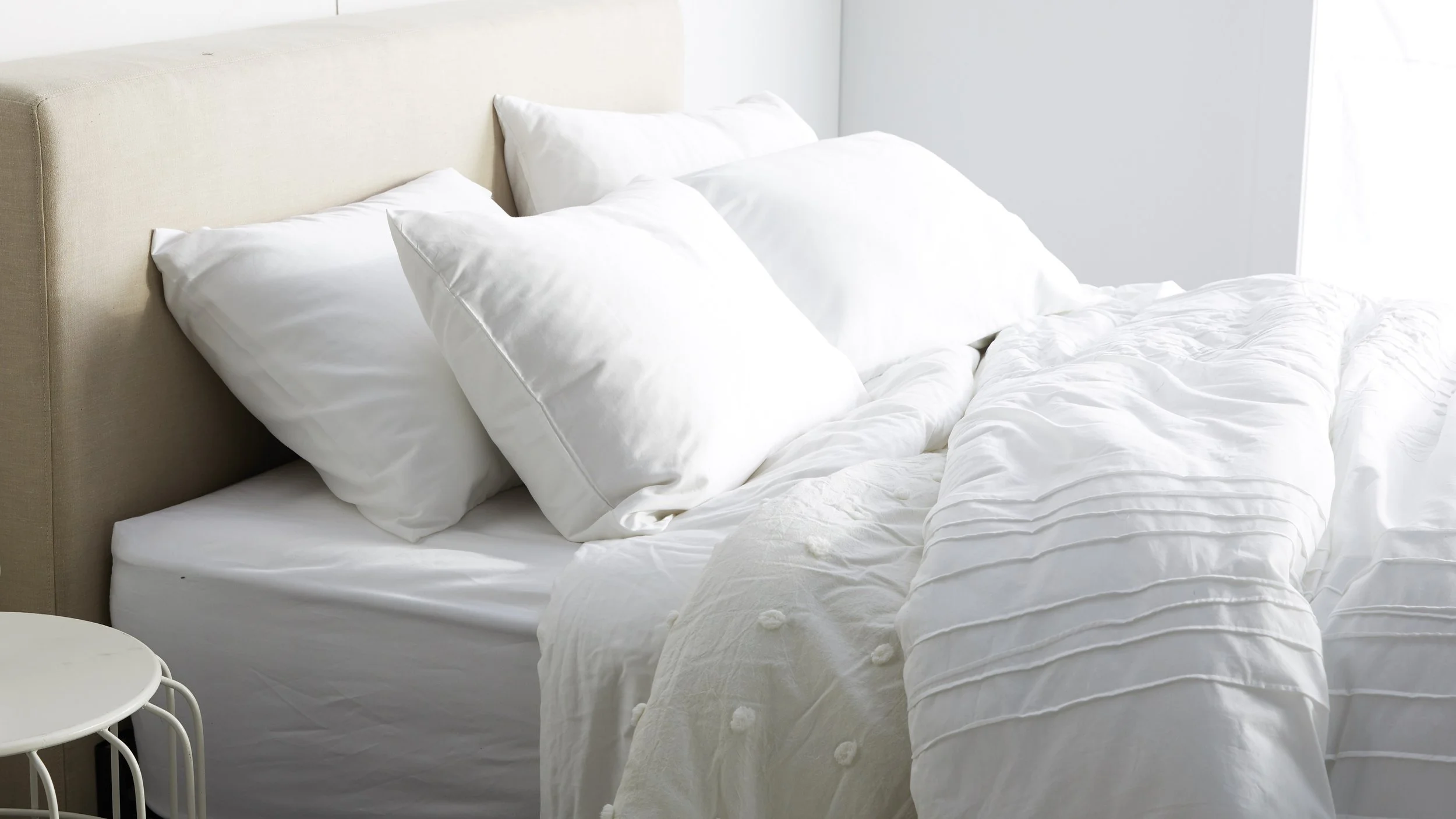 White Sale BED0109.jpg