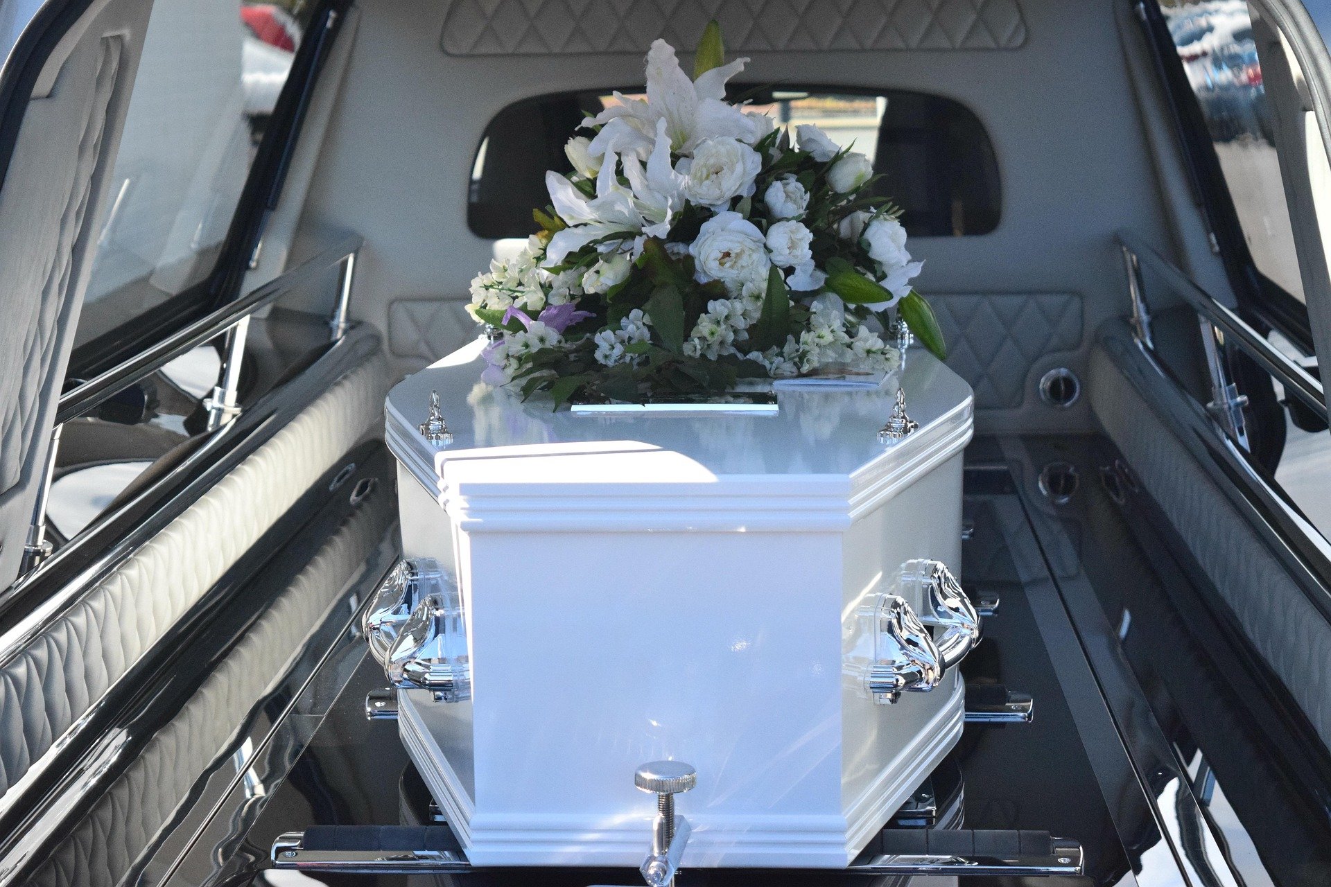 Christian, Catholic, and Multicultural Funeral Services in Costa Mesa: A Complete Family Guide