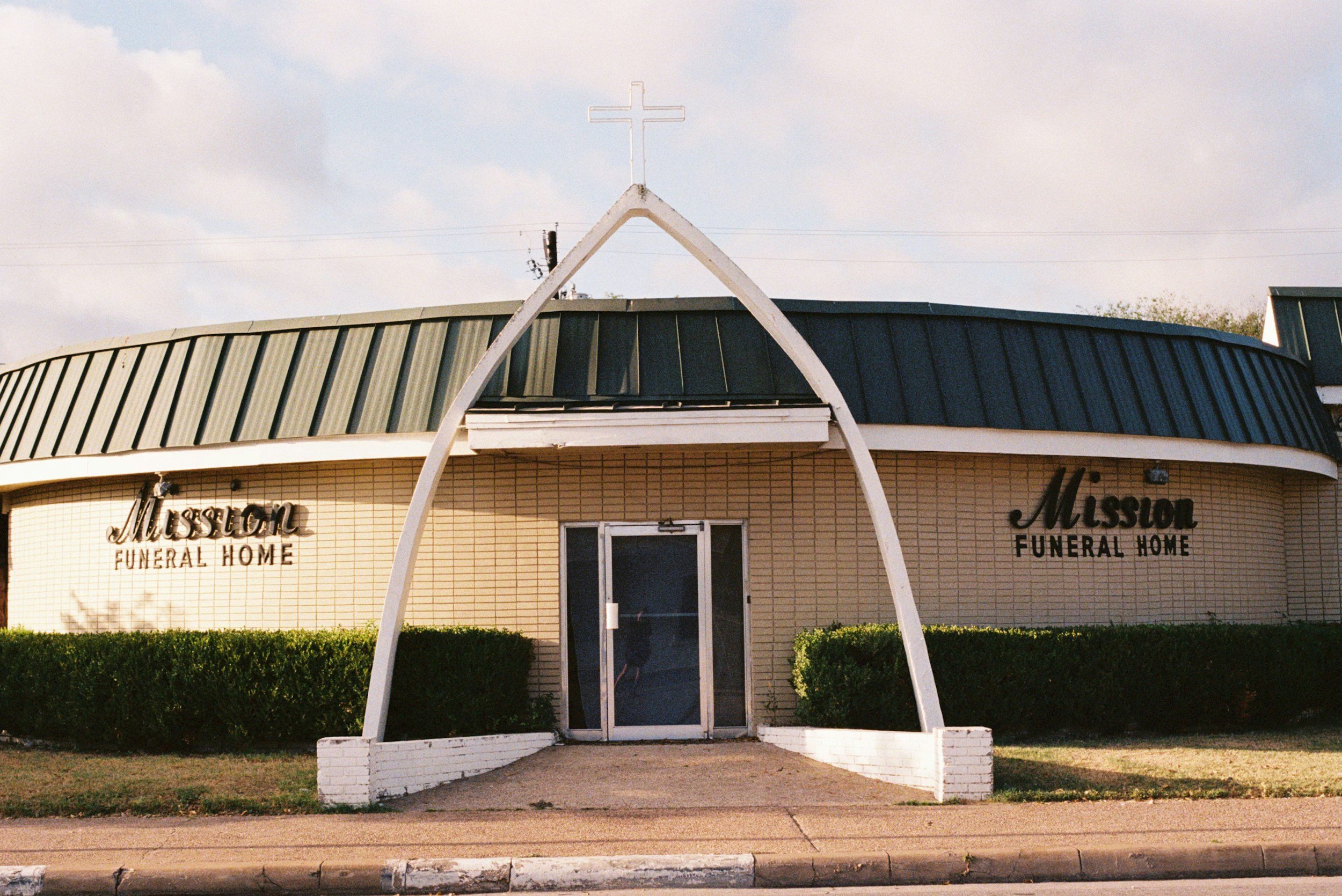 5 Best Funeral Homes in Costa Mesa for Personalized Farewells