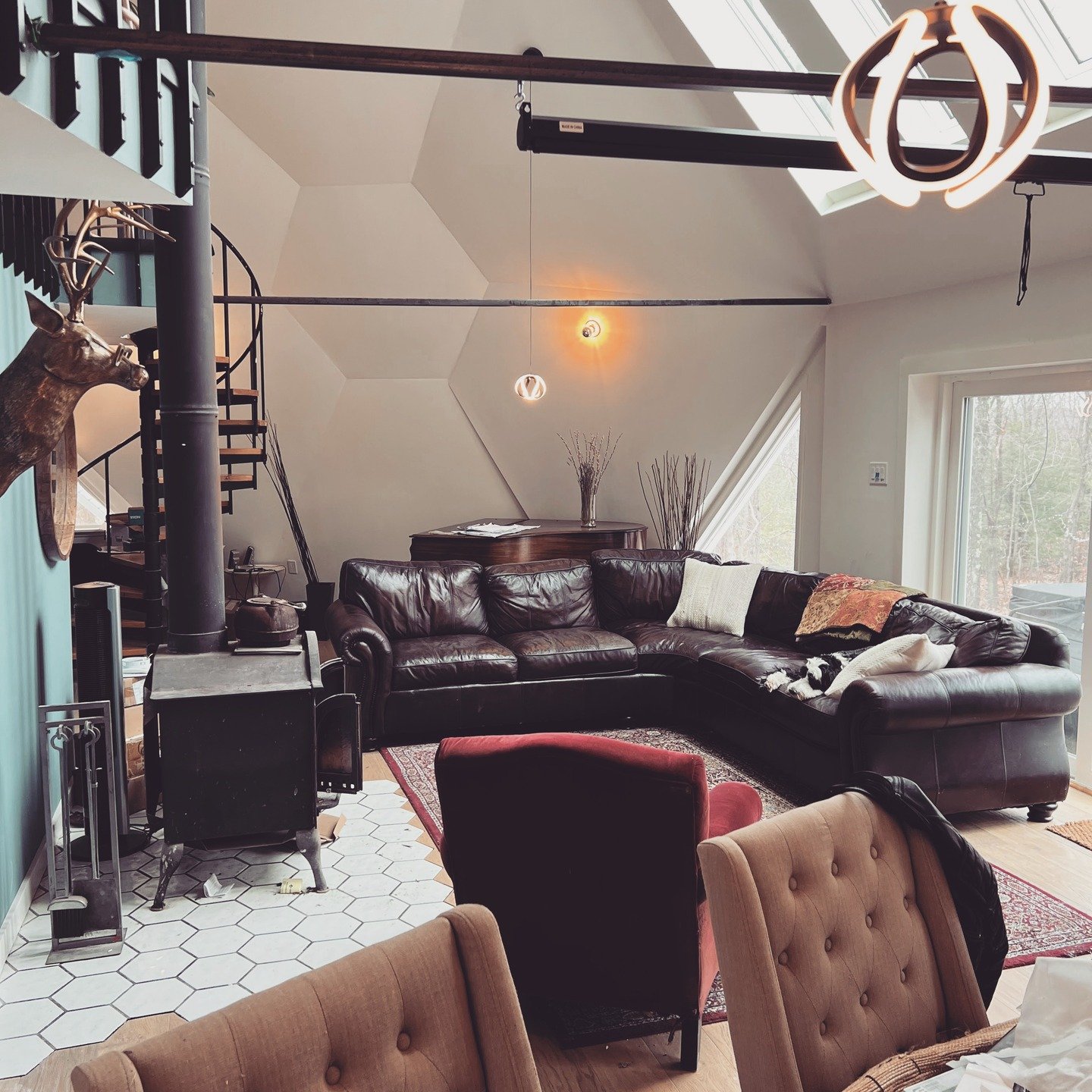 Geodesic dome house, full remodel finished last winter.
We haven't posted any photos in a long time, so here's some to get things started.