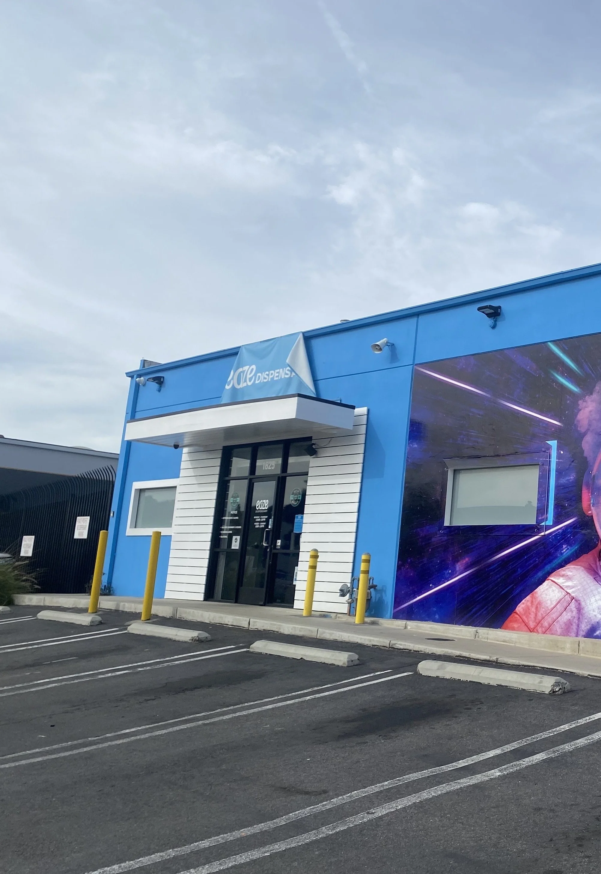 Eaze Santa Ana Dispensary