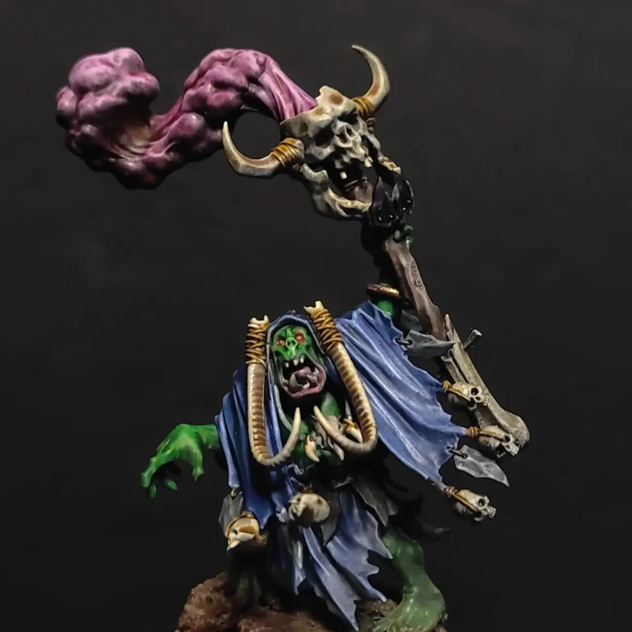 Another commission in the bag, this time some orky boys!

Project was 4 storm boyz squads and an Ork weird nob from Age Of Signar as it's just a really nice model! This was a fun project, always fun to paint the strange shape of orks.

Another comple