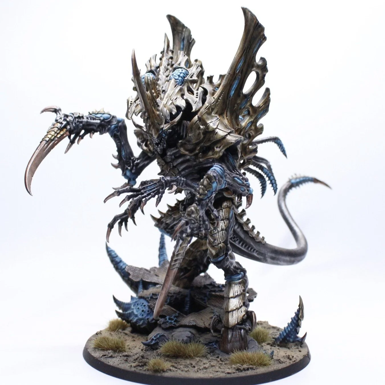 Just finished a job, Techno-organic Tyranid army. 

Was a big project and couldn't be happier with how this hive fleet looks! Cant wait to see them used on the table and collecting that bio mass!

#Warhammer #Warhammer40k #WarhammerCommunity #Warhamm