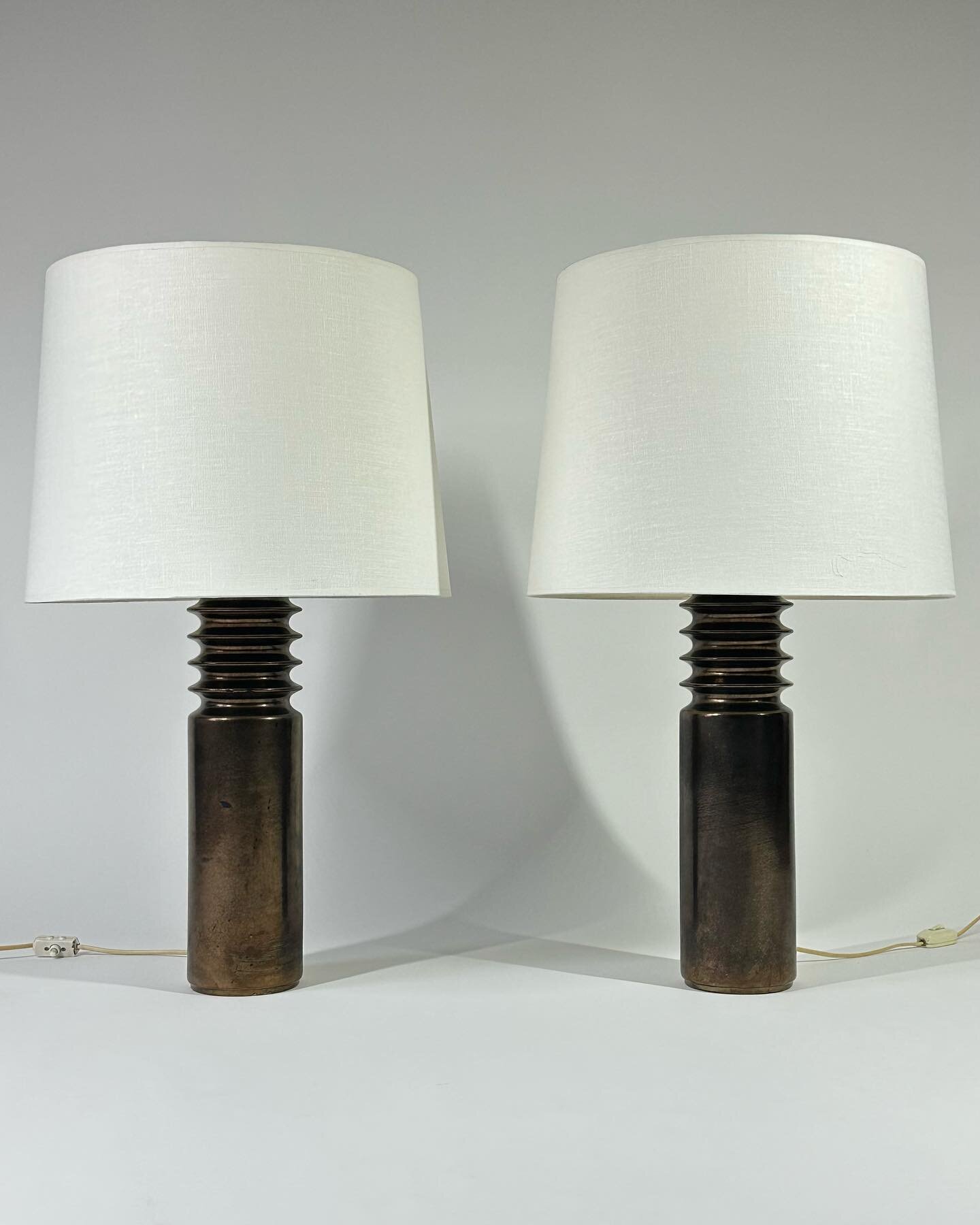 Pair of large table lamps by the brothers Uno &amp; &Ouml;sten Kristiansson for Luxus, Vittsj&ouml;, Sweden, 1960s. 

Ceramic bases are in fair condition with some imperfections. New shades. 
Height 75 cm. Diameter 45 cm. 

Dm for price 🤍

#luxusswe