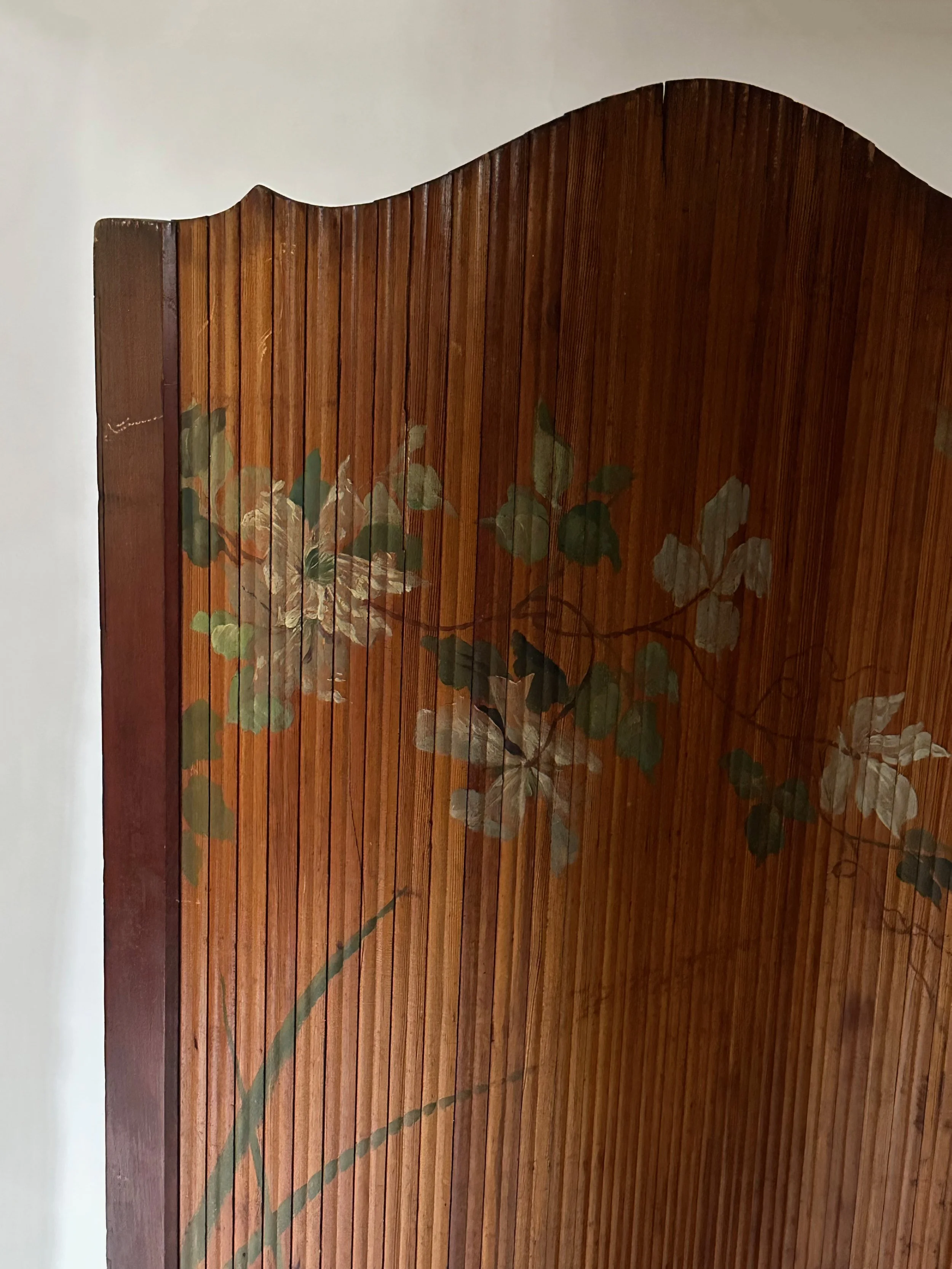 pinewood room divider.jpg