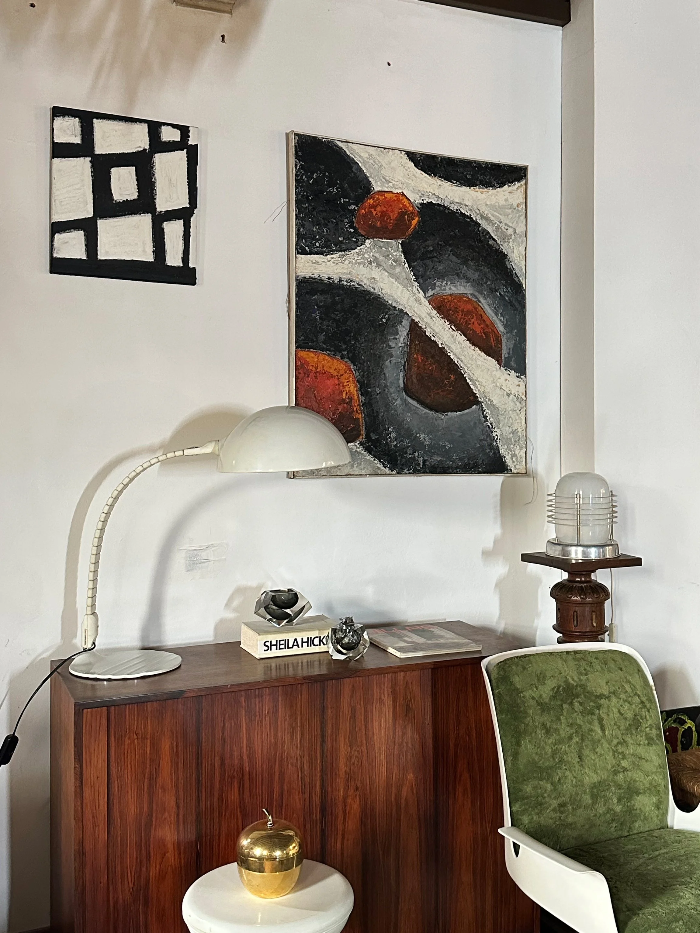 antwerp vintage store.jpg