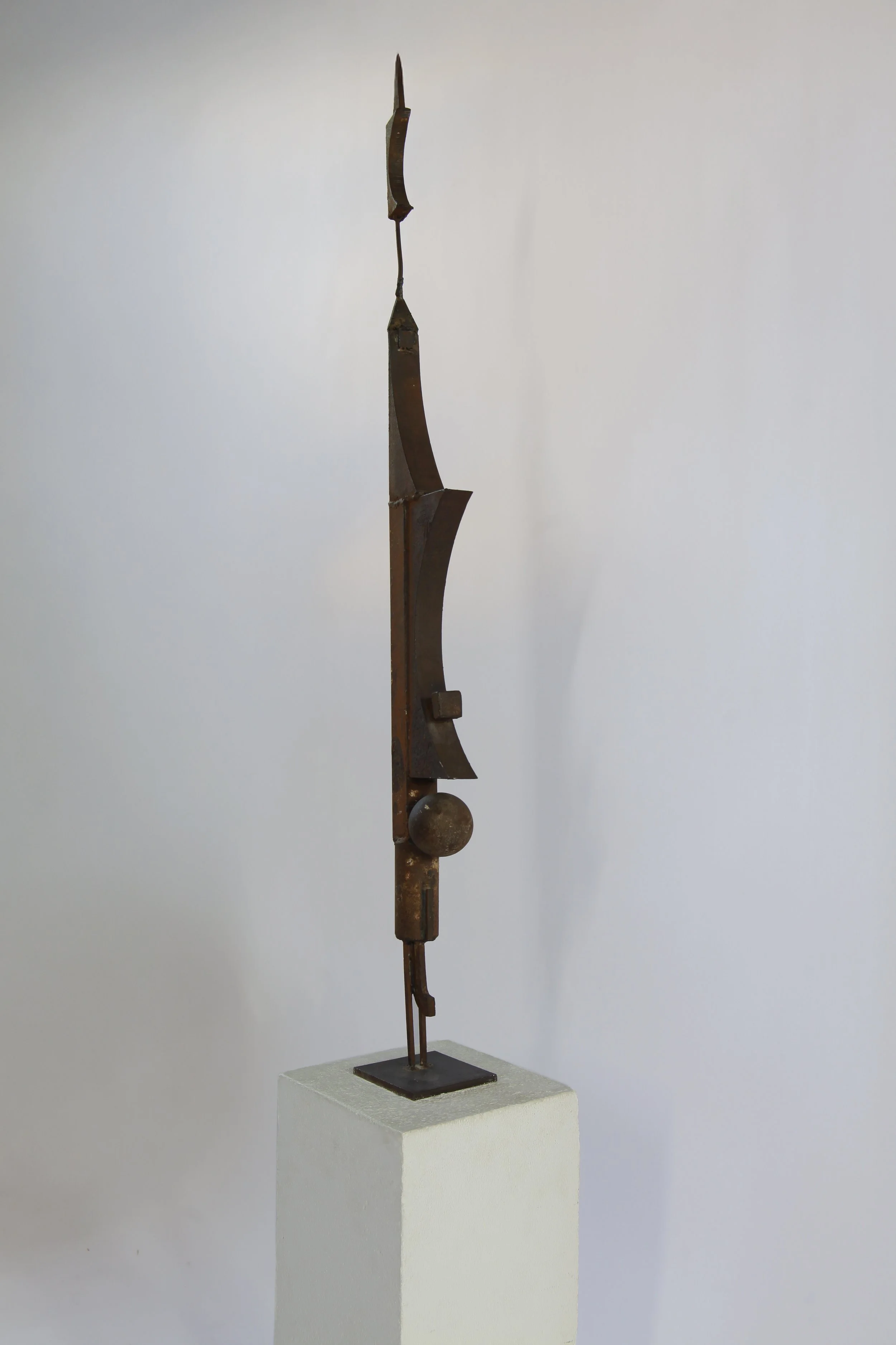 Edwin Neyer 1973 sculpture.jpg