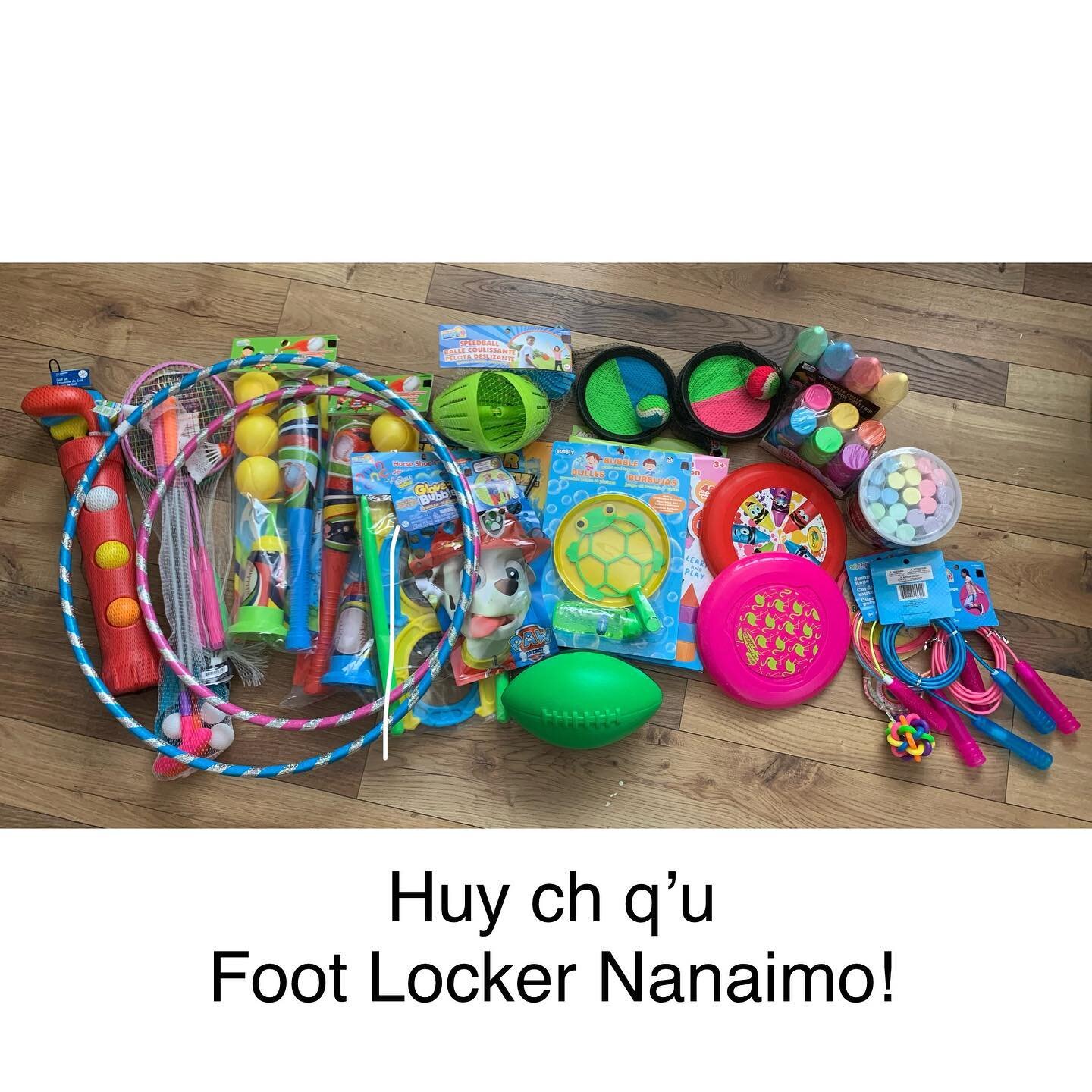 We would like to send a big THANK YOU to the Foot Locker Nanaimo team for their generous donations today! As the sun comes out, the children staying at Cedar Woman House are set to enjoy the outdoors with all of these awesome toys. On top of that, Fo