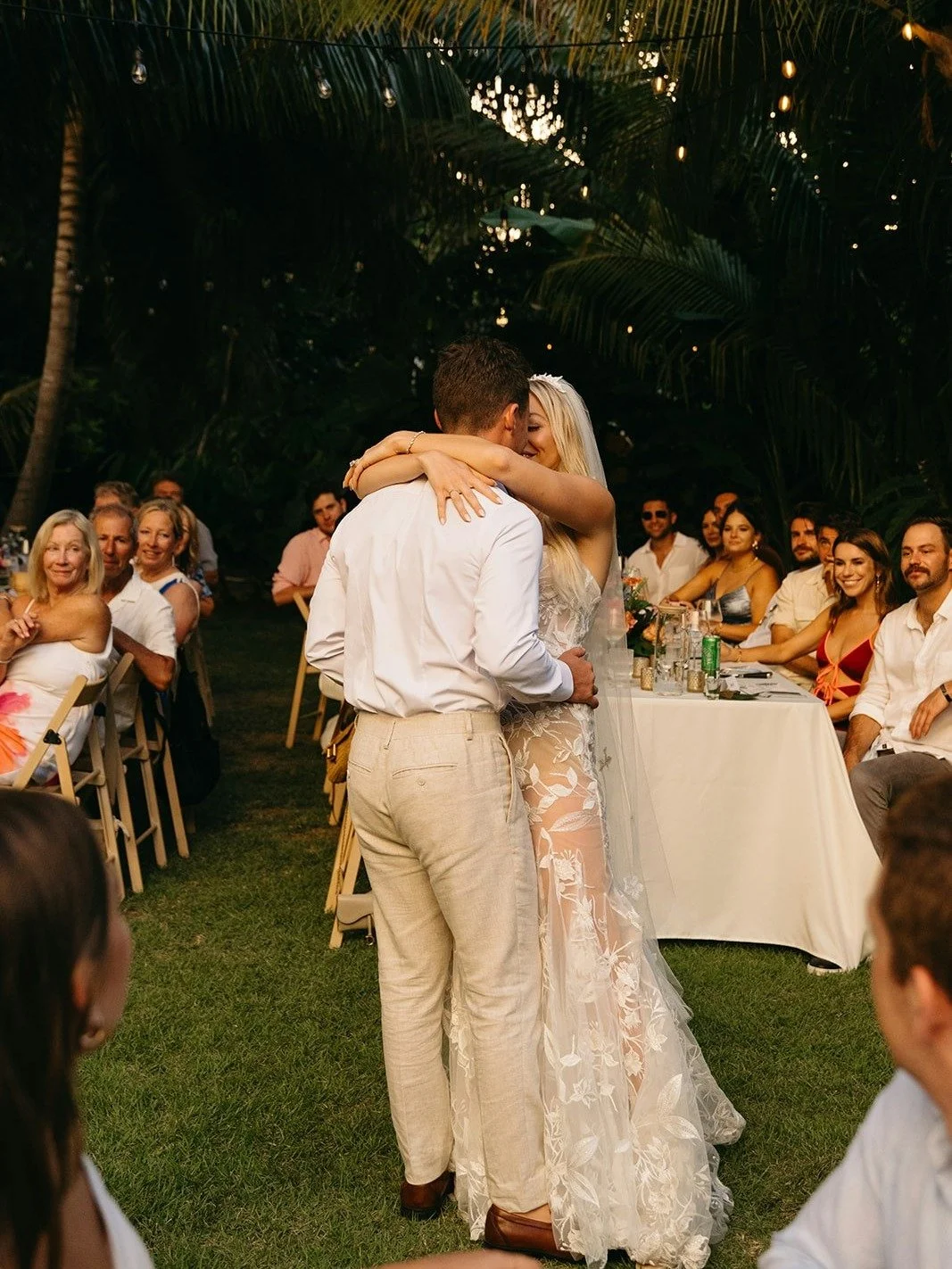 Hidden, heartfelt, and effortlessly beautiful &rarr;  The Hideaway is where moments turn into memories 🤍 

Photographer: @kellipeevey
Venue: @hideawayhullbay
---
#weddingvenue #destinationwedding #destinationweddingplanner #thehideawayhullbay #luxur