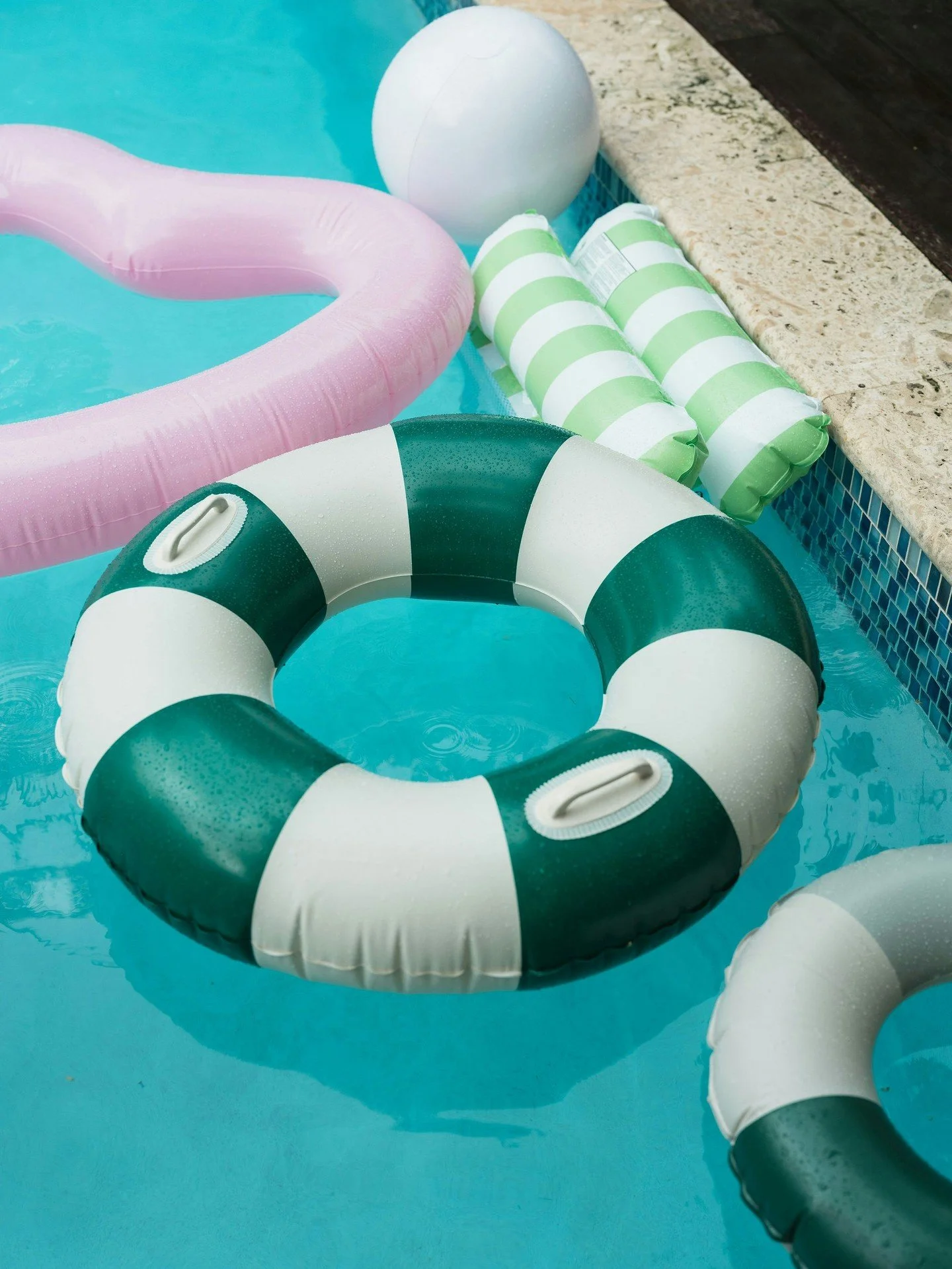 You don't have to jump through hoops to get to us! St. Thomas is a US Territory which means US citizens can travel here w/o a passport! We can't wait to see you by our pool, with a cocktail in hand, soaking up the Caribbean sun! 

---
#stthomasvirgin