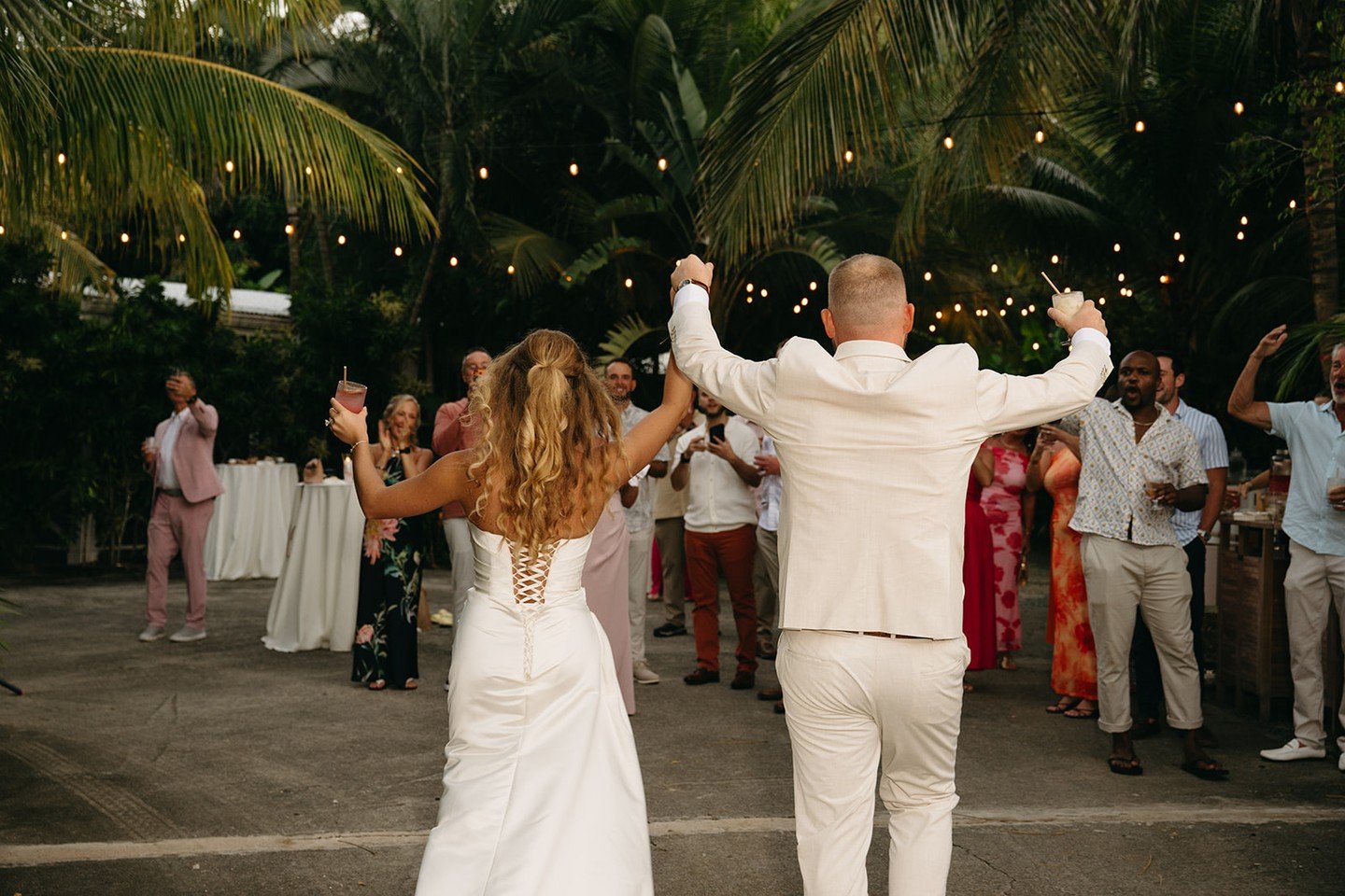 A grand entrance, a cocktail in hand, and everyone you love ready to celebrate with you. This is how the best night of your life begins ✨ 

Photographer: @kellipeevey
Hair: @sugarandspice_bridal
Venue: Cocktail Hour @hideawayhullbay

...
#usvi #virgi