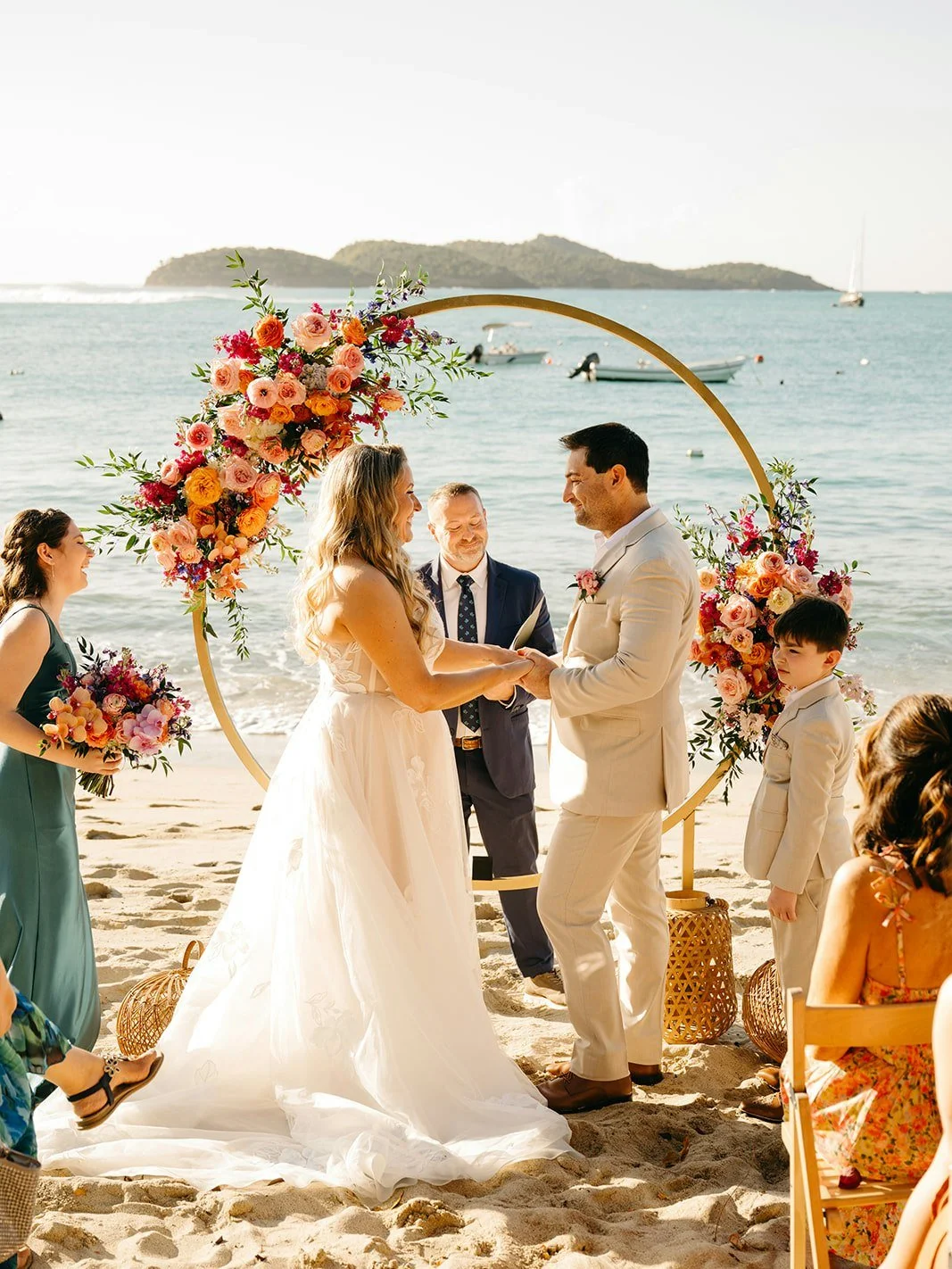 Say &ldquo;I do&rdquo; with the Caribbean as your backdrop means every picture is guaranteed to turn out just like you always imagined. From lush florals to crystal blue waters, every detail will always be picture perfect at Hull Bay.

Photographer: 