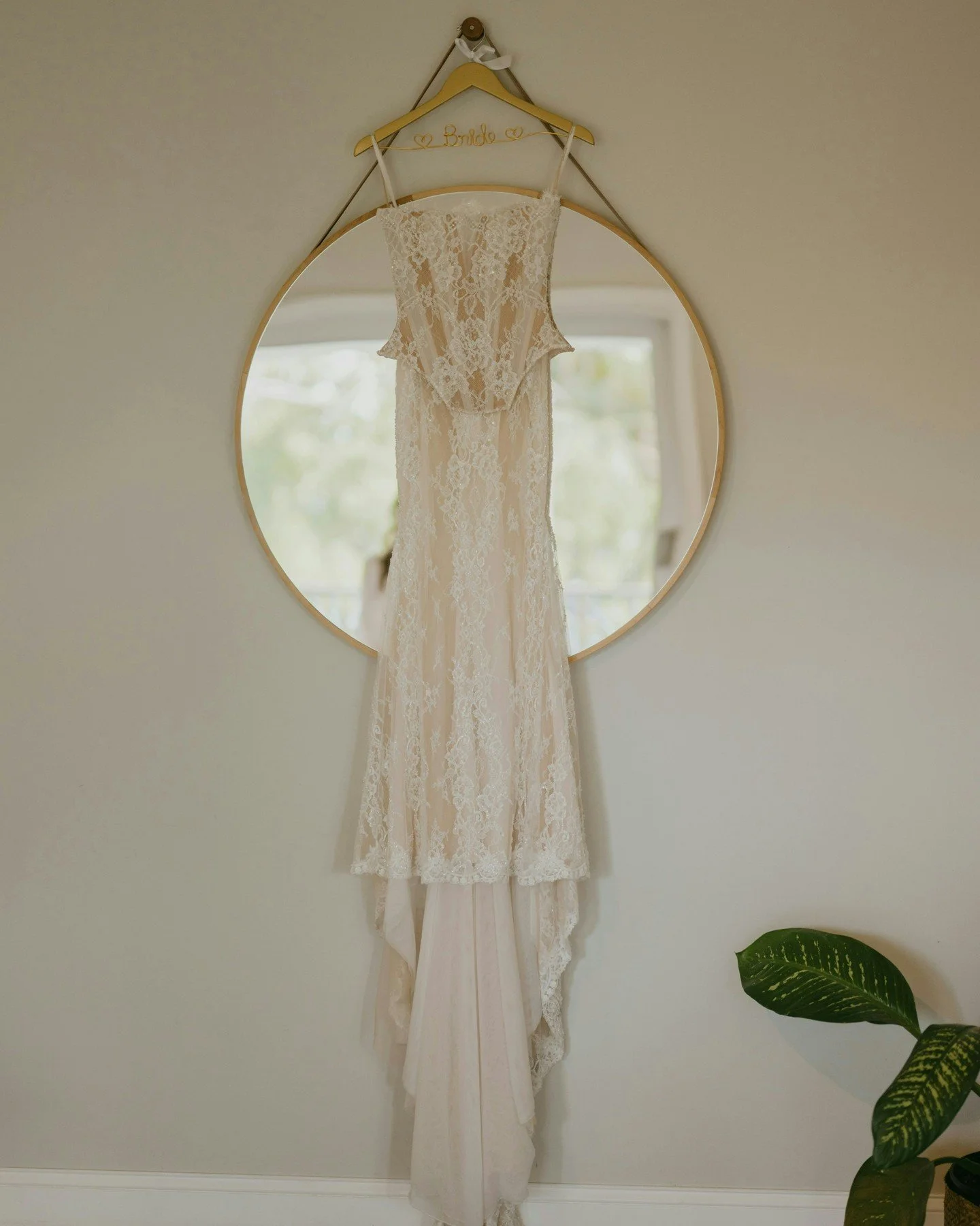 The next best thing to marrying the love of your life . . . the perfect dress. 

Photographer: @usviphotographer
Dress: @galialahav
Venue: @hideawayhullbay

...

#usvi #virginislands #destinationwedding #islandwedding #luxurywedding #weddingphotograp