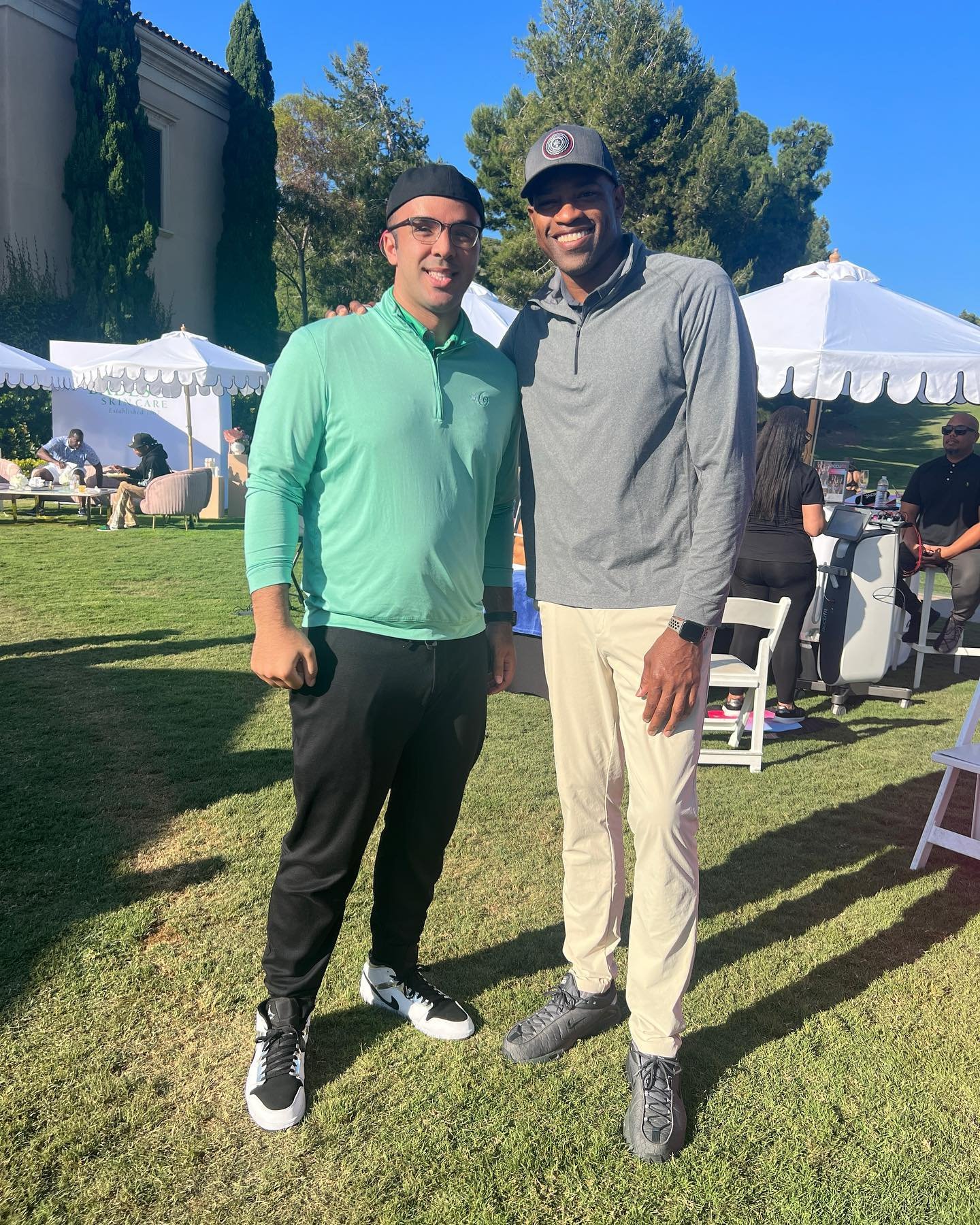 Great time at #PelicanHill yesterday supporting @boxingwagsassociation !!! Had a blast!! 

Got to catch up with family @mrvincecarter !!! So great getting to see you!!! One of my all-time favorites!!! Always a highlight!!!

#HalfManHalfAmazing #Vinsa
