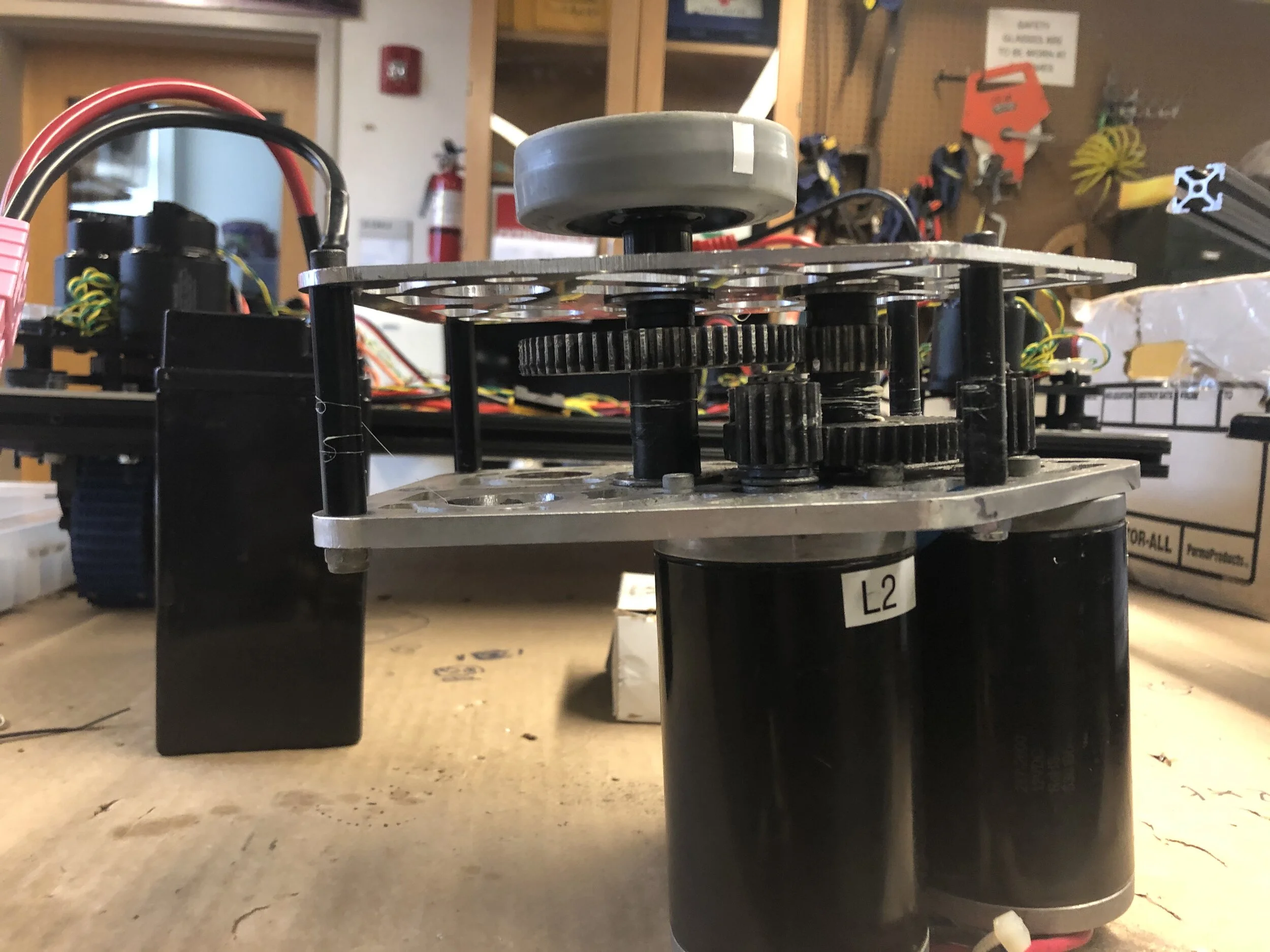 I attached a wheel to the gear box to test the end speed of the gear box