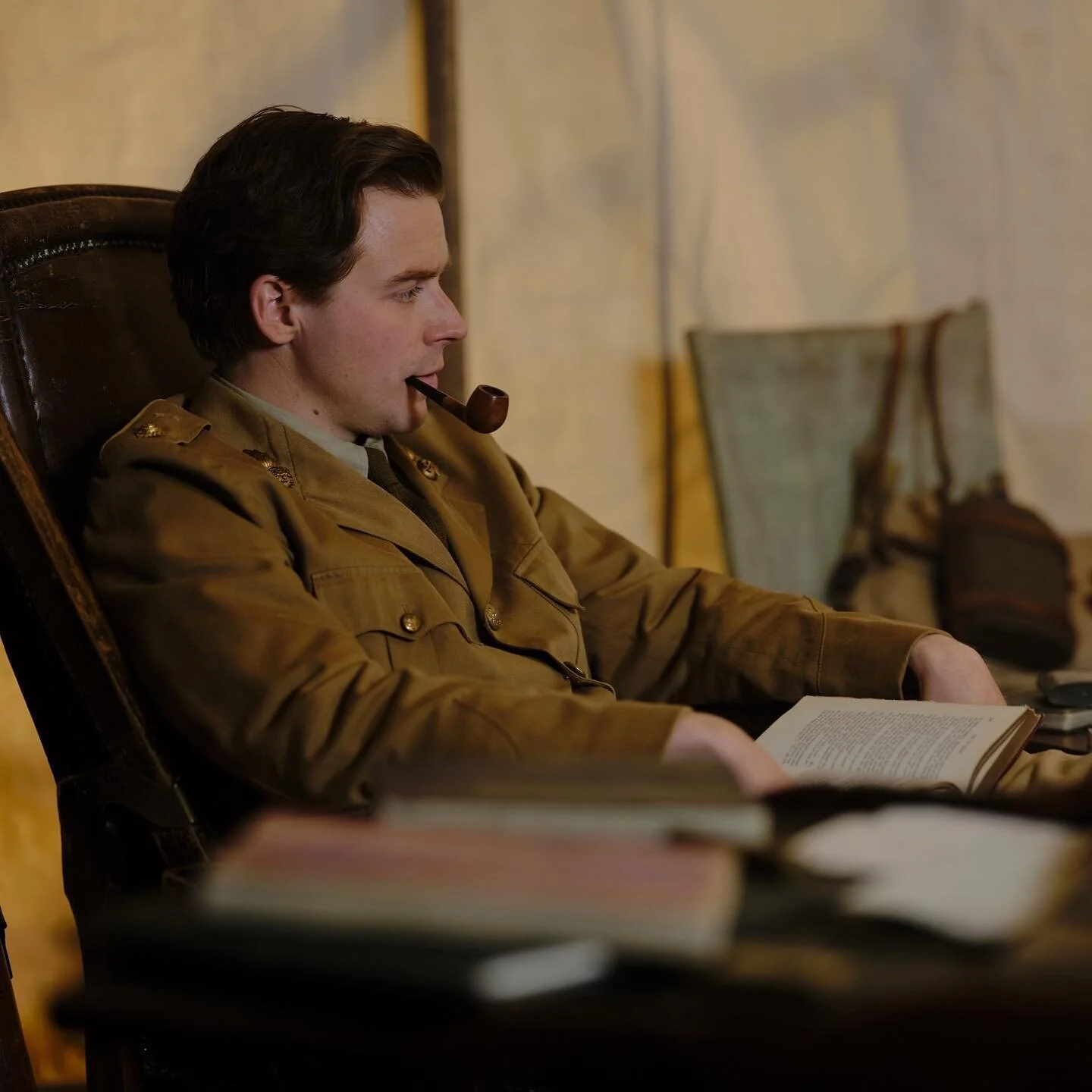 In his latest work, Benediction, Terence Davies once again looks to the past in an attempt to create meaning in our present with his latest biopic of World War I poet Siegfried Sassoon. Find the full review of Benediction at the link in our bio! #fil