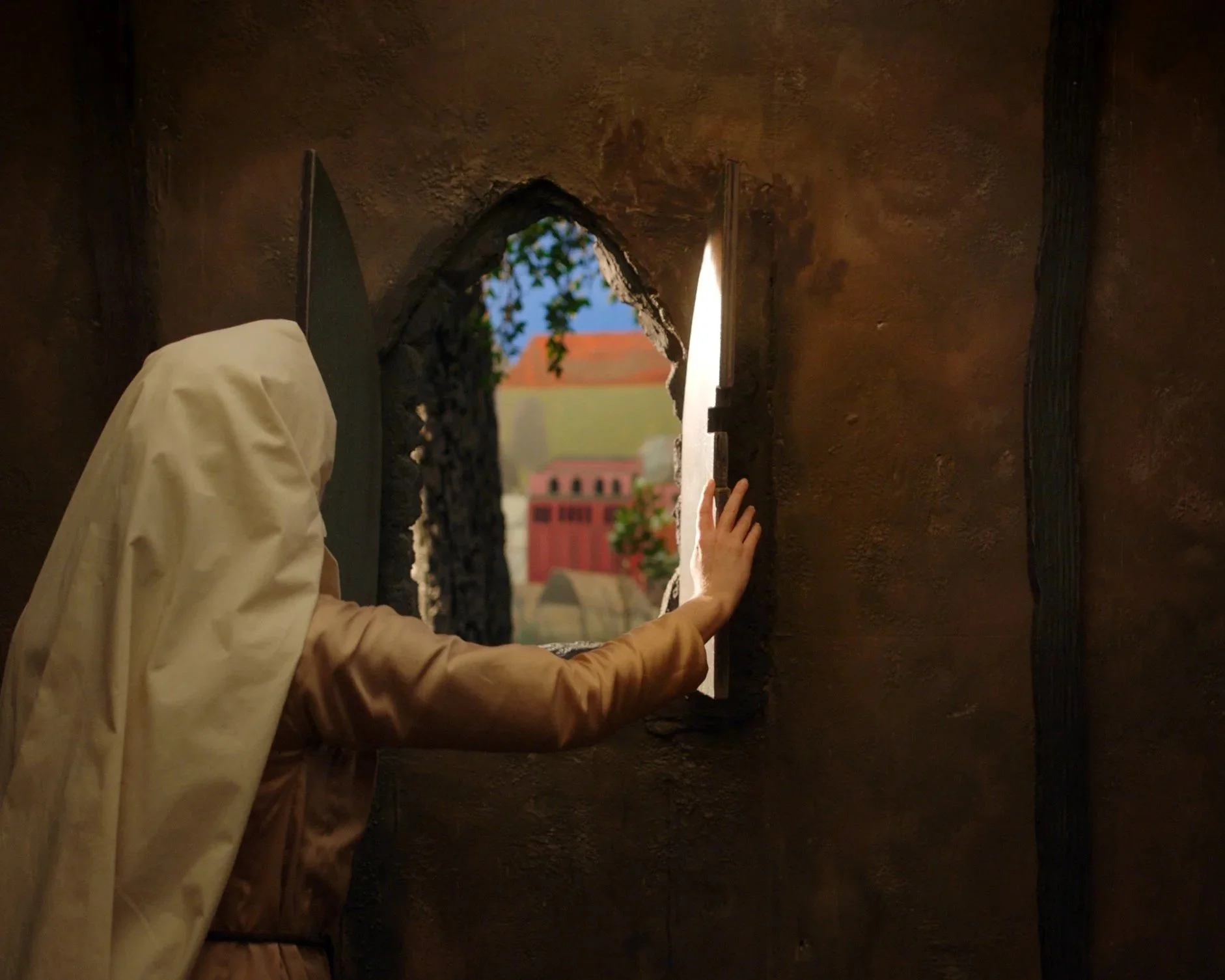 ‘Revelations of Divine Love’ Review: Caroline Golum’s Latest Is a Handcrafted Ode to One of History’s Forgotten Heroines