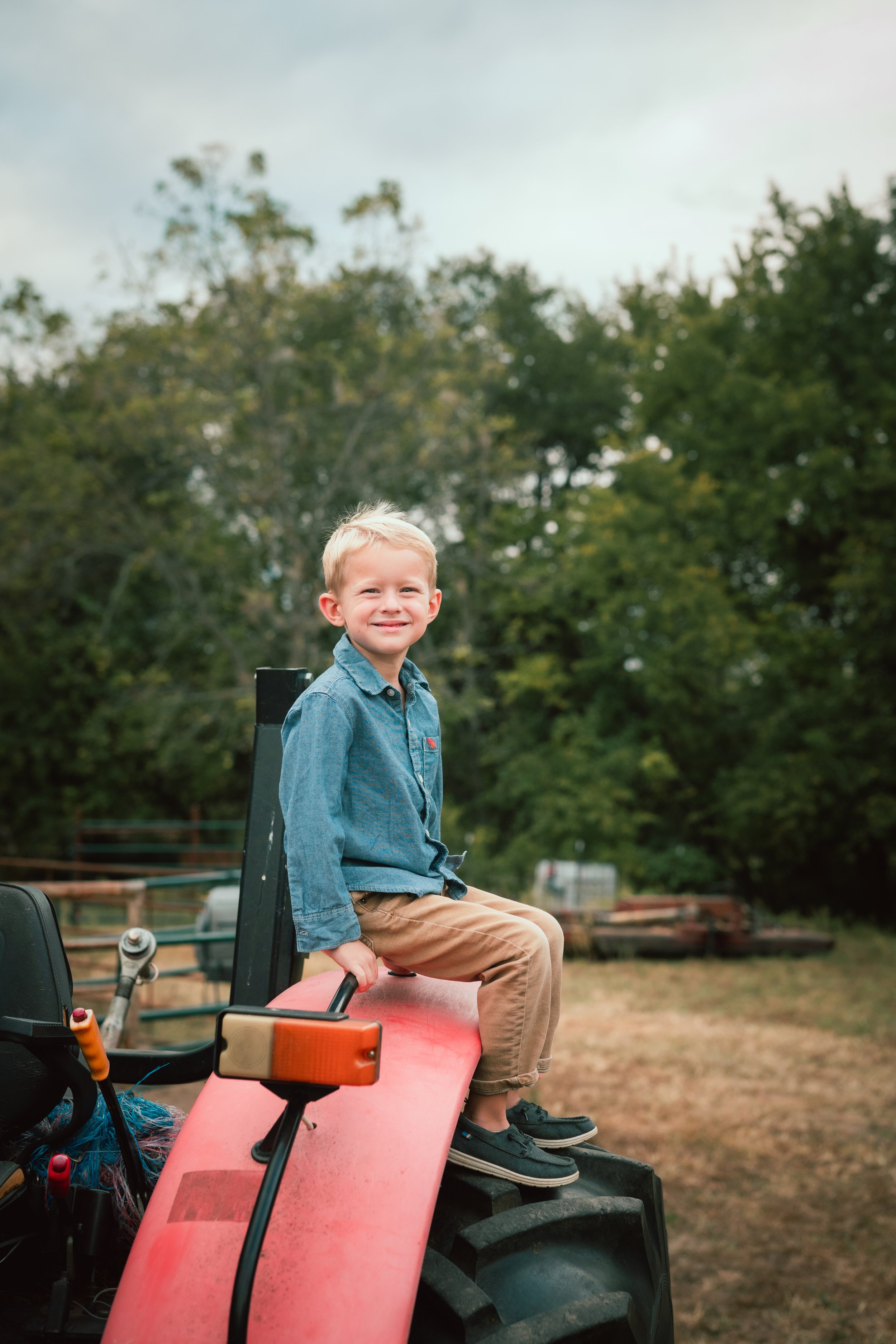 GEYER_FAMILY_FARM_PHOTO_SESSION (37).jpg