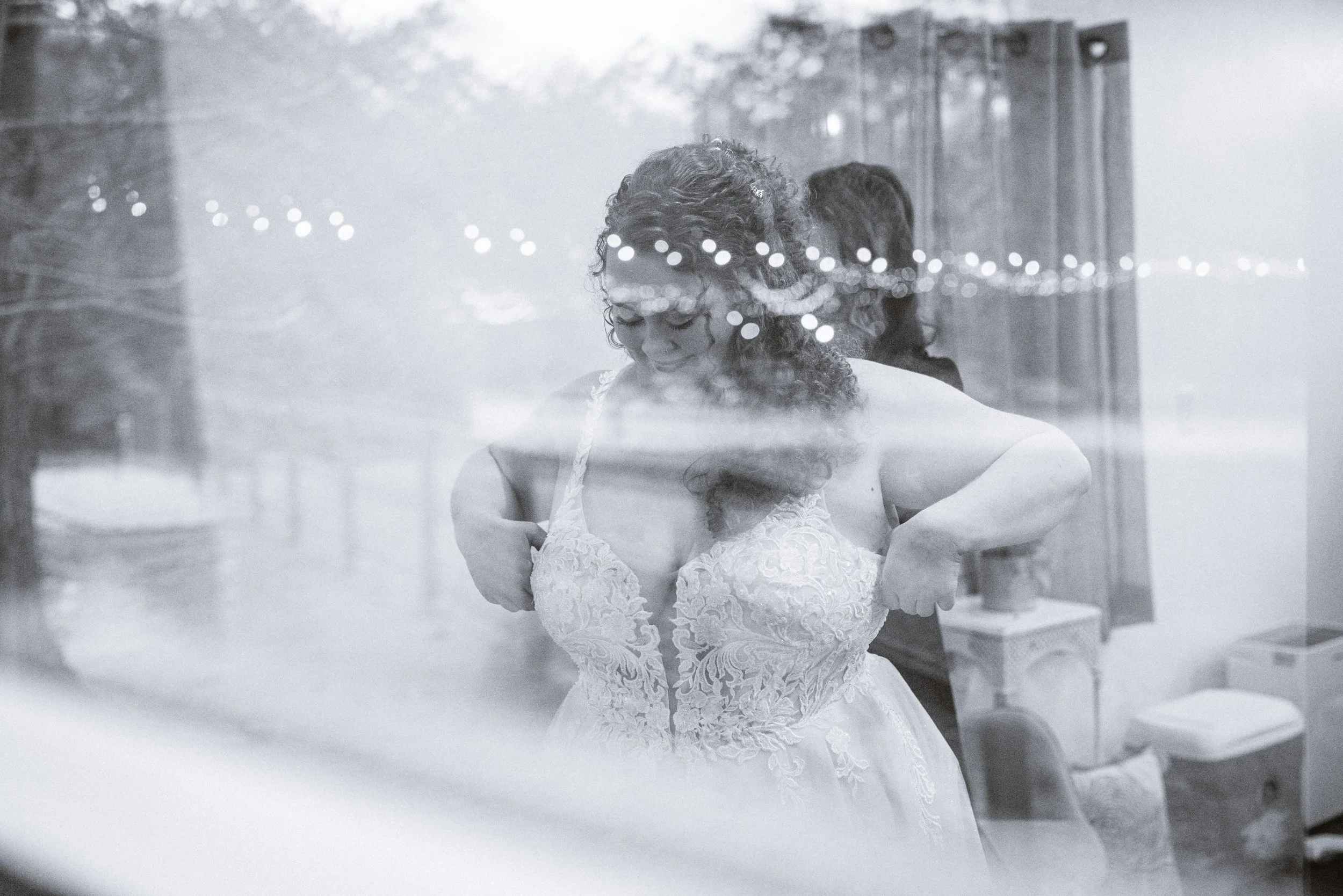 KEALIE_ADAM_GETTING_READY (10).jpg