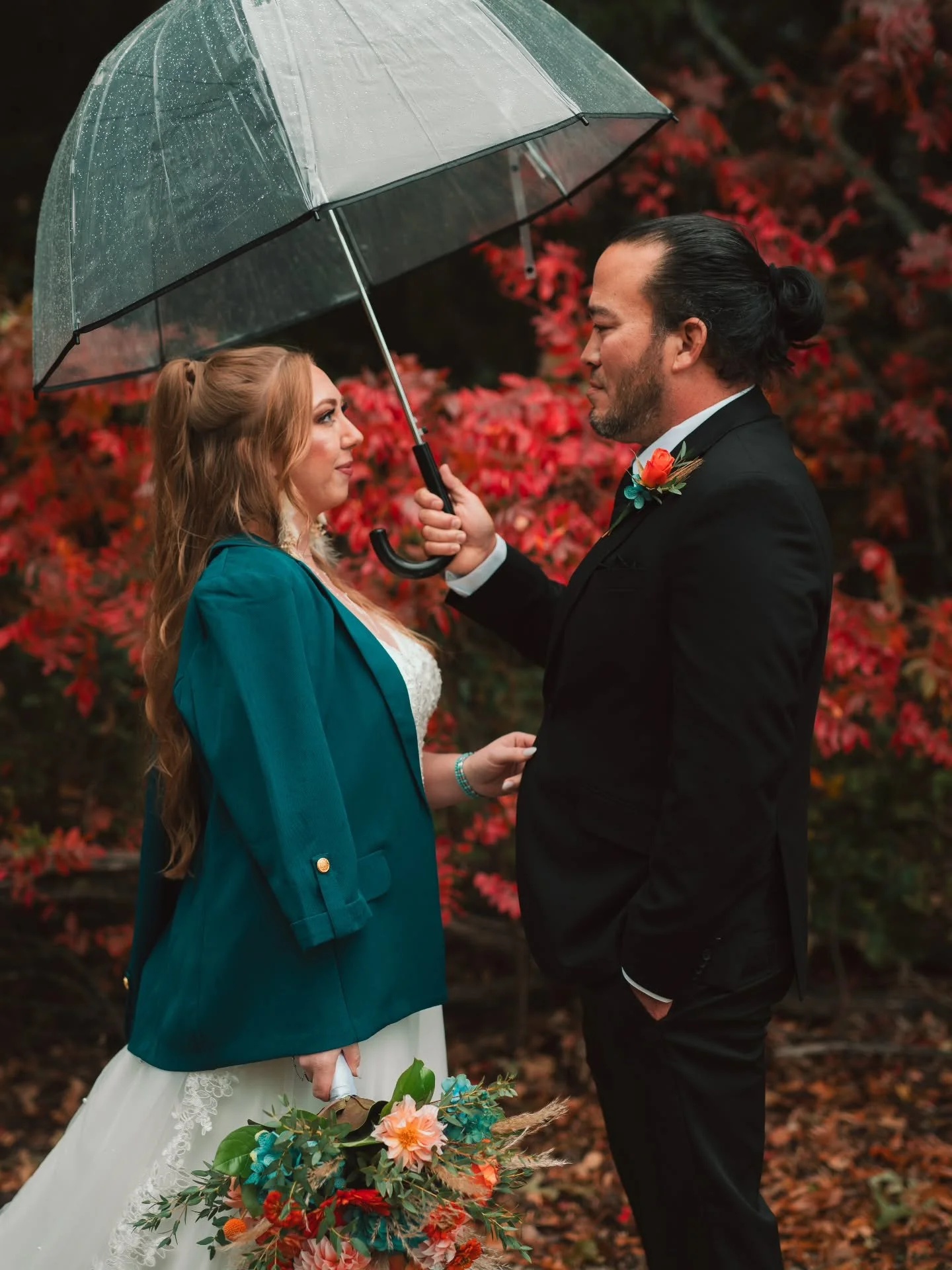 Wrapped up my last October wedding over the weekend and it couldn&rsquo;t have felt more like fall. The day was soft and misty, with a gentle drizzle coming and going &mdash; the kind of rain that makes everything feel a little more intimate, a littl