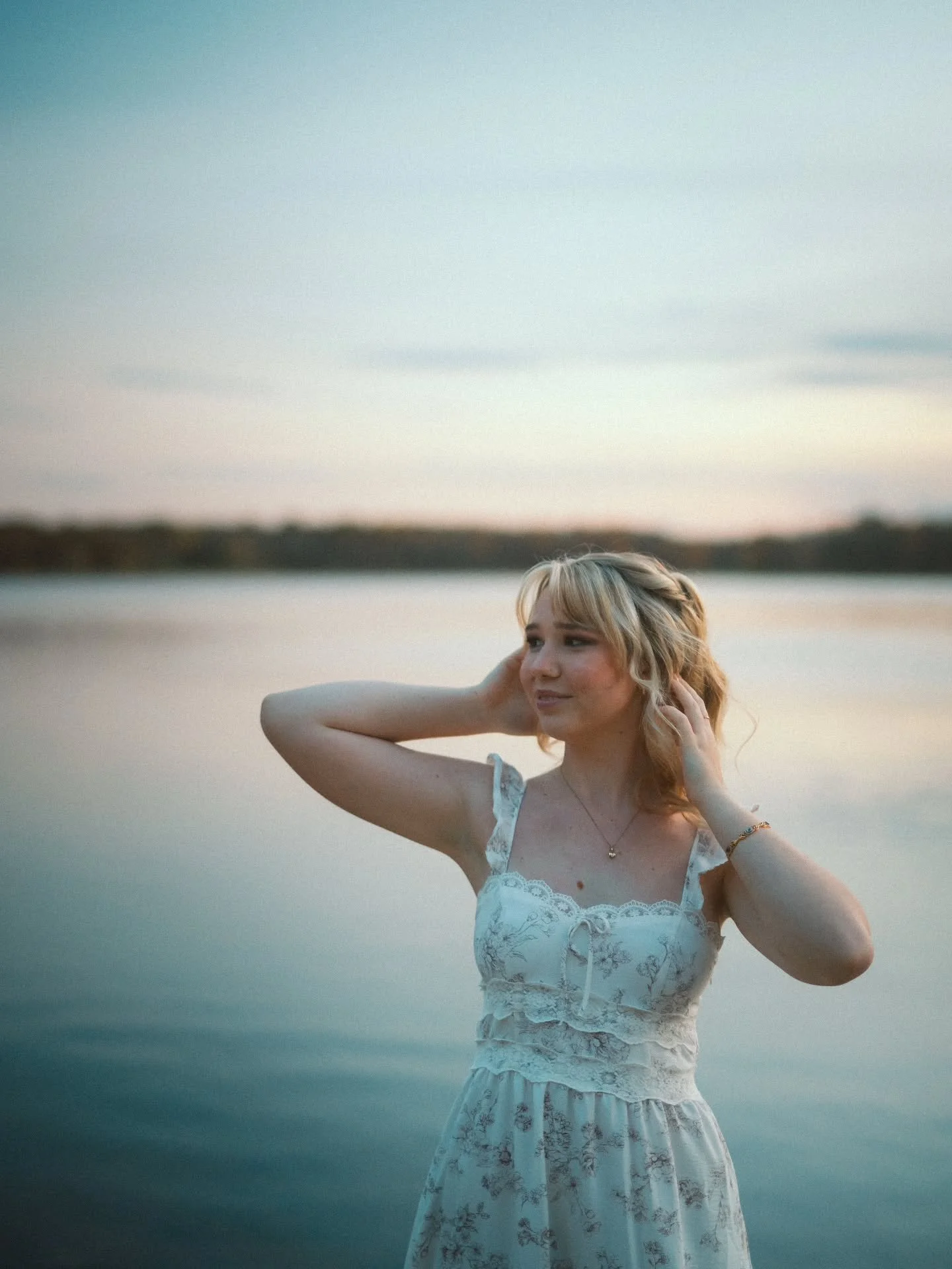 I got to photograph McKenna for her senior photos right before this cold weather rolled in, and we really lucked out before the farewell to fall🍂

She brought her cello and her dad's motorcycle which added the perfect touch to everything. I'm so hap