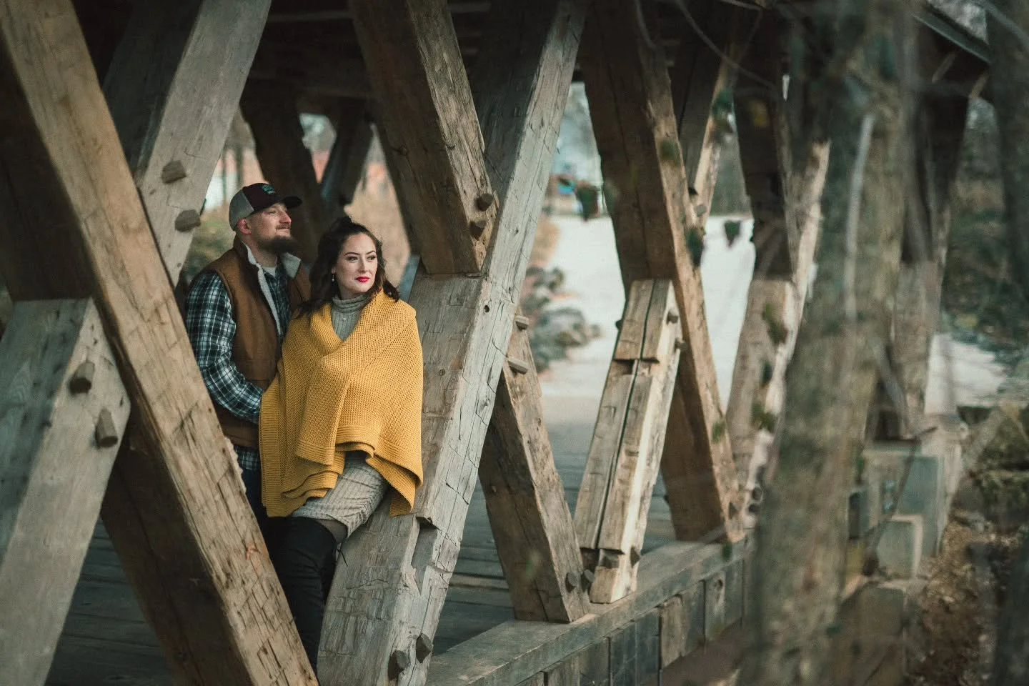 Lots of layers and even more love during this frigid January engagement session with Samantha &amp; Hunter✨

These two were so happy just being together, not even the cold winter weather could keep them from smiling. And that says a lot, because it w