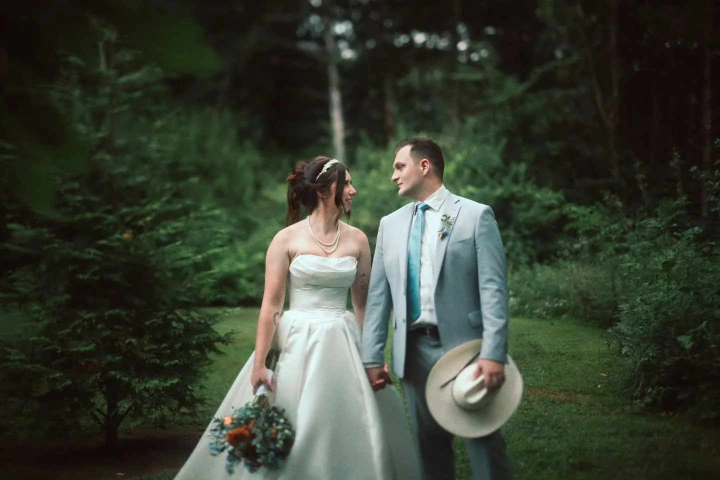 I'm on the tail end of editing this gallery for @cloclo.williams and @brendanw_1203 wedding at @samuel.cedars and it's turning out to be absolutely beautiful. I'm so excited to send this one out!