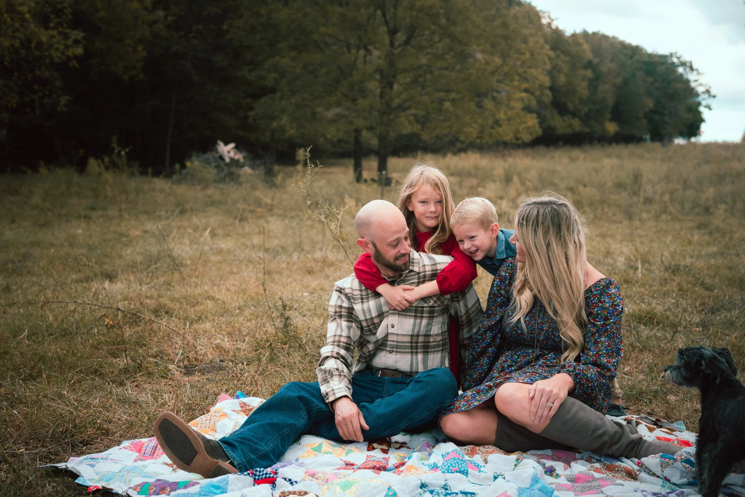 GEYER_FAMILY_FARM_PHOTO_SESSION (14).jpg