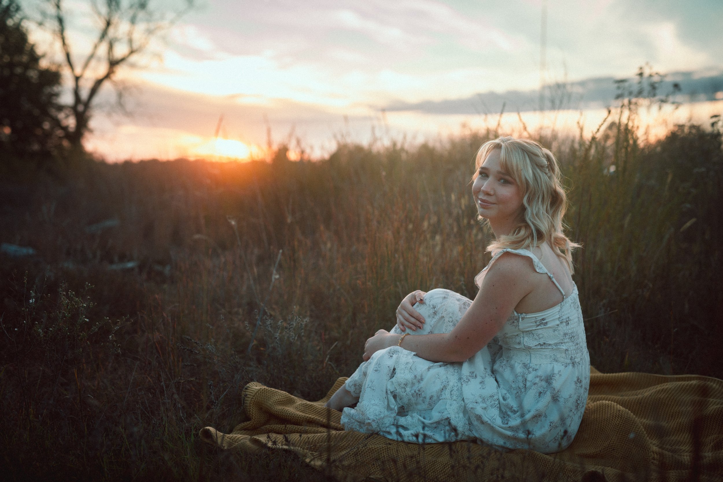 MCKENNA_SENIOR_PHOTOS_FELLOWS_LAKE (70).jpg