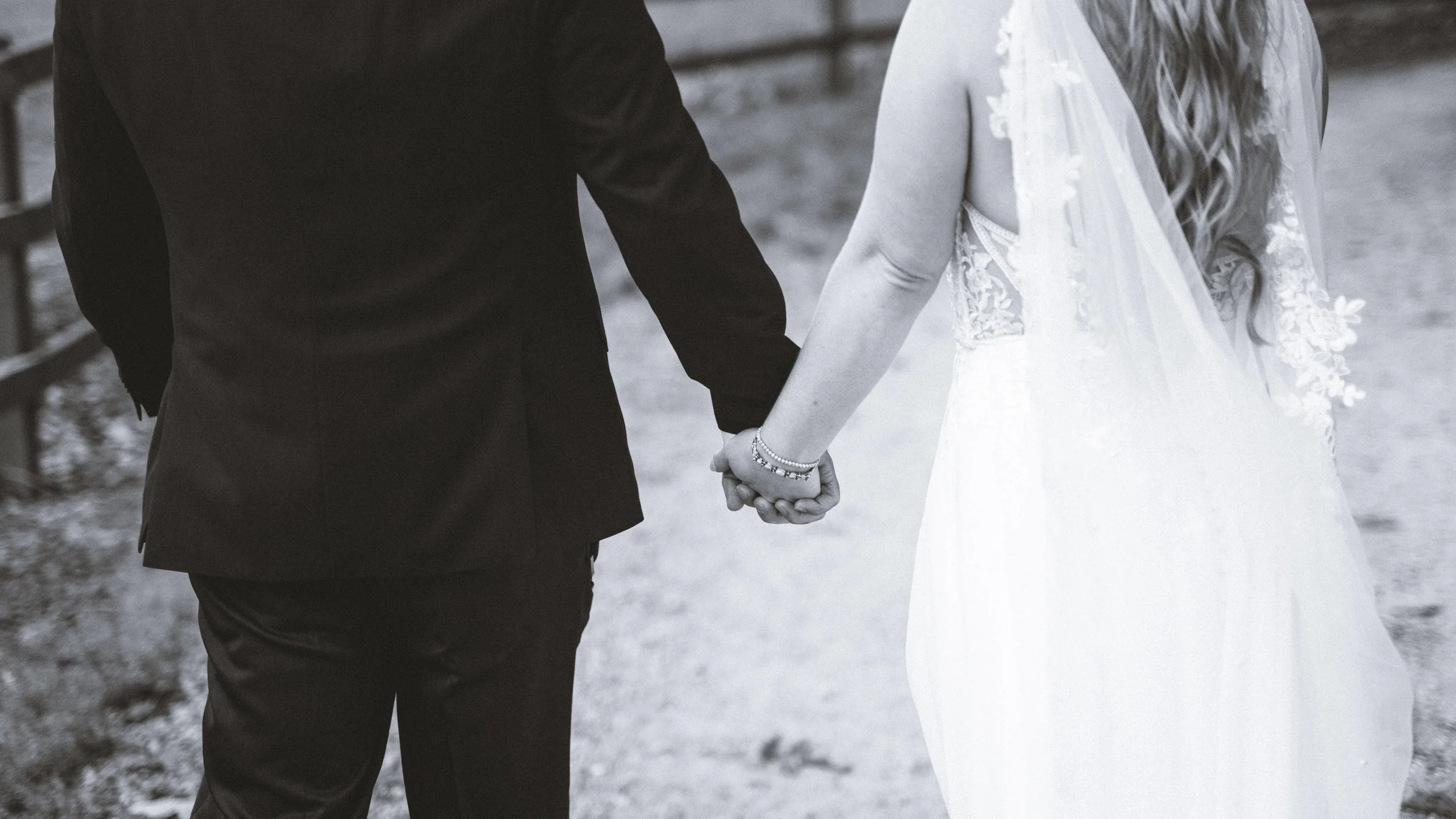 KATI_CHRIS_BRIDE_GROOM_PORTRAITS (90).jpg