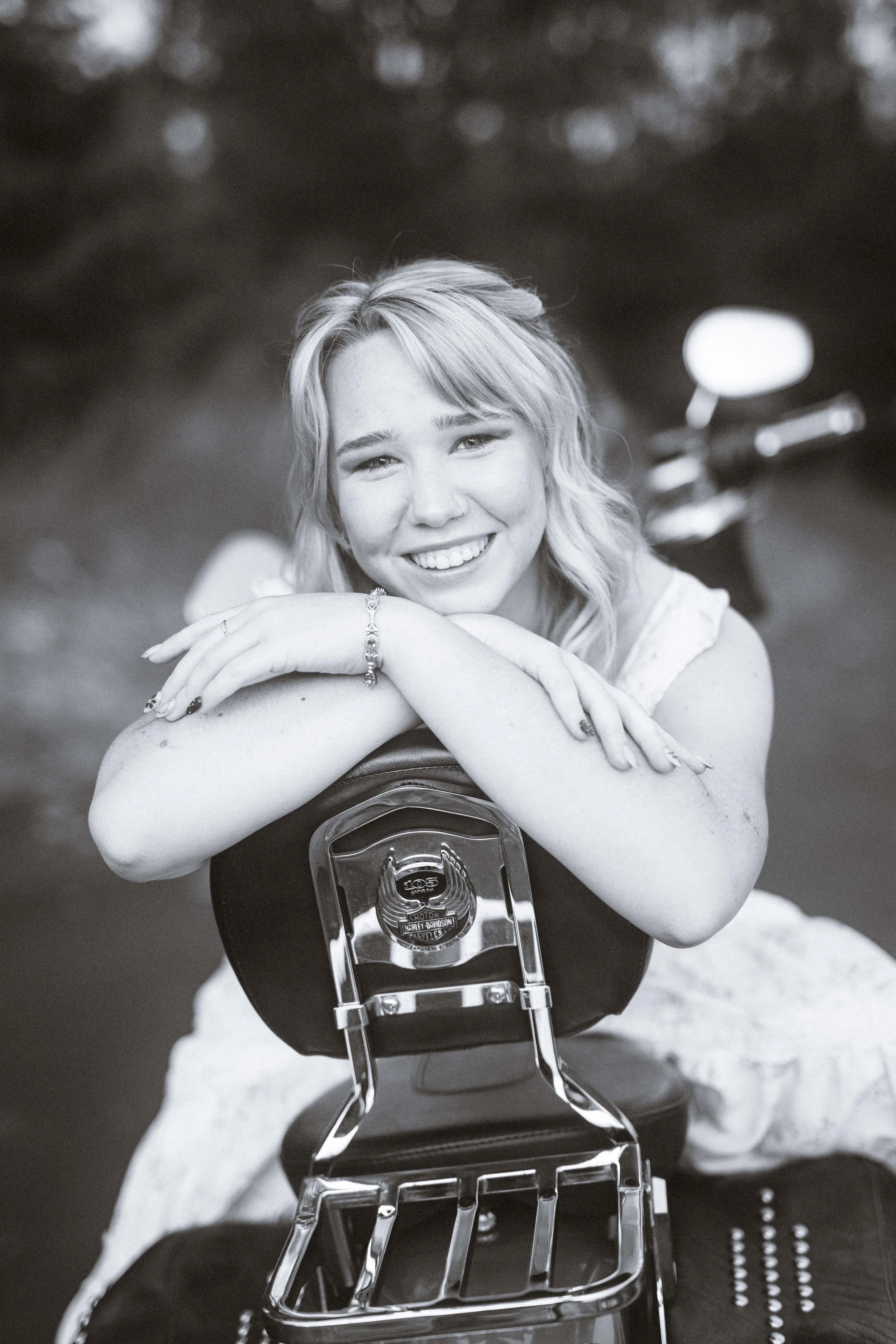 MCKENNA_SENIOR_PHOTOS_FELLOWS_LAKE (81).jpg