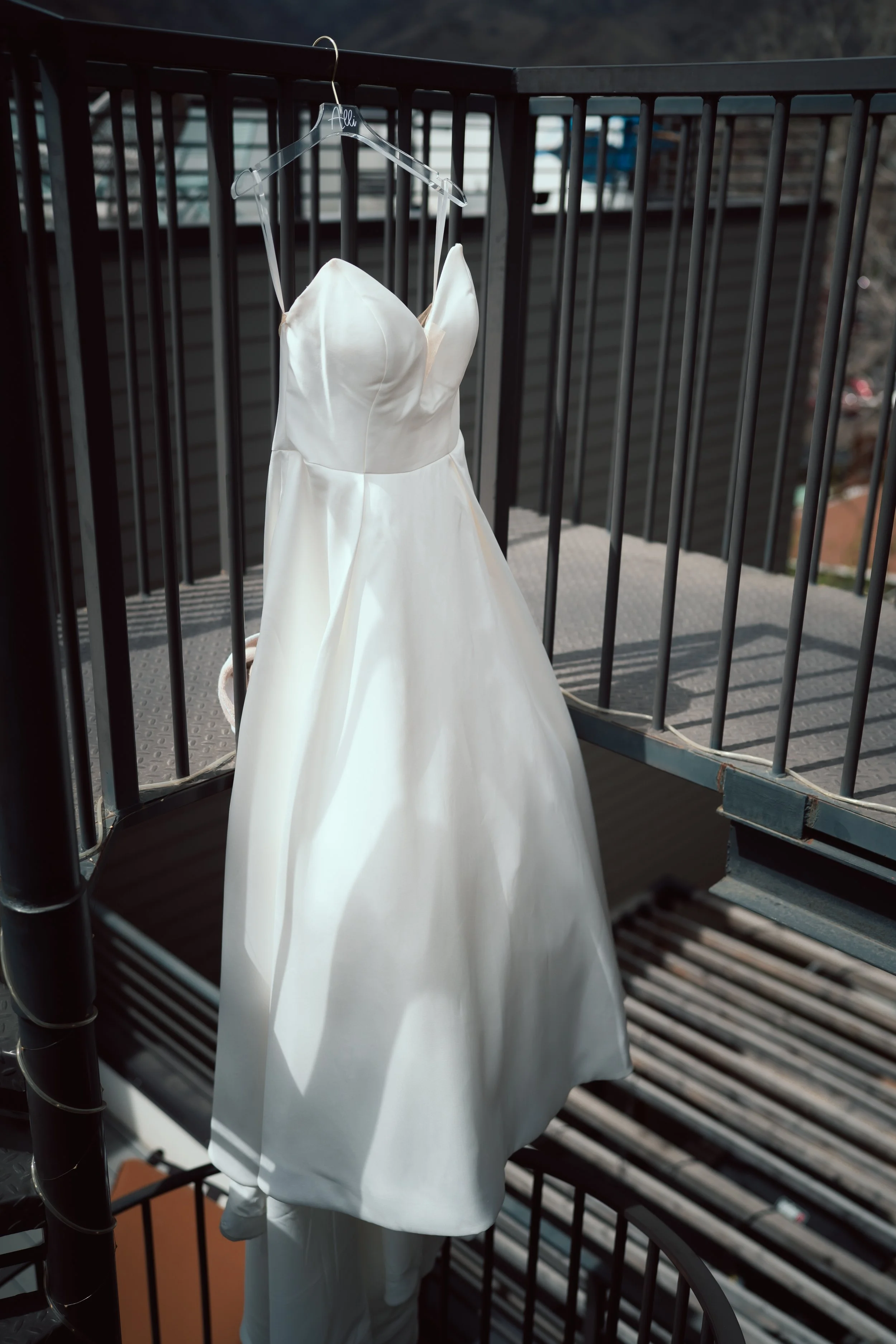 WEDDING_DETAIL_SHOTS_GOLDEN_COLORADO (8).jpg