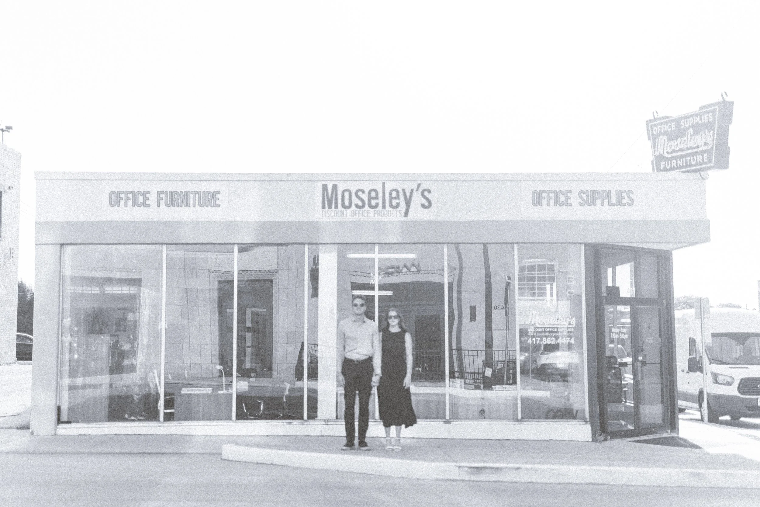 BAYLEE_JOHN_DOWNTOWN_SPRINGFIELD_ENGAGEMENT (38).jpg