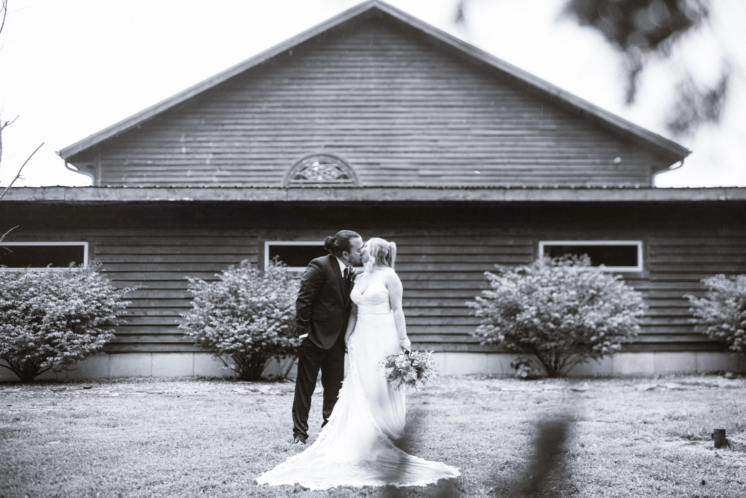 KATI_CHRIS_BRIDE_GROOM_PORTRAITS (26).jpg